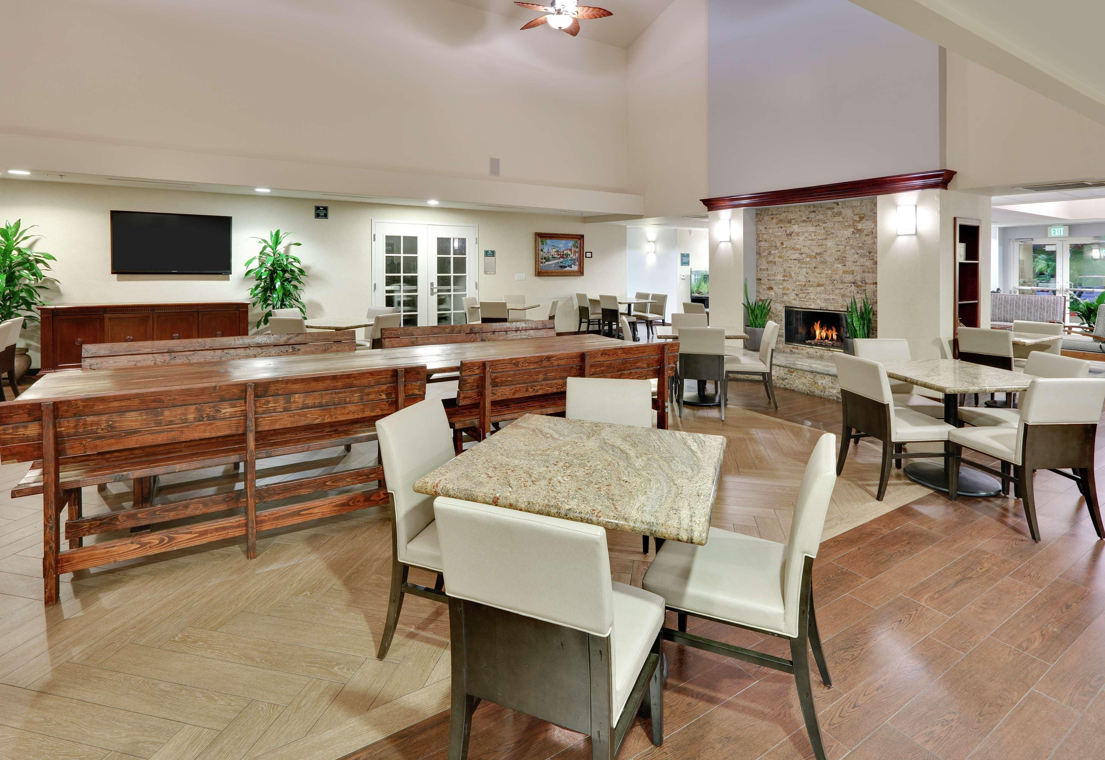 Vista Lobby Homewood Suites by Hilton San Diego-Del Mar