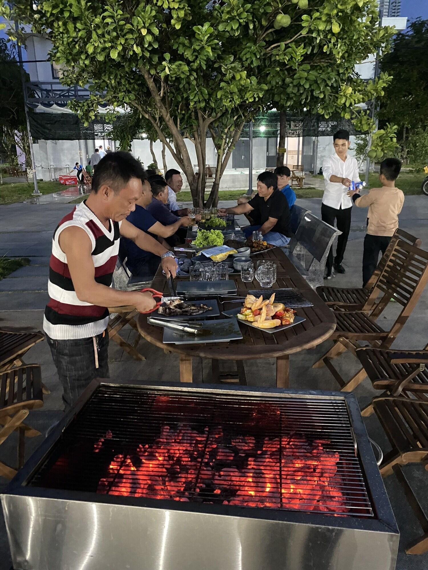 Restaurant Xuan Hai Complex