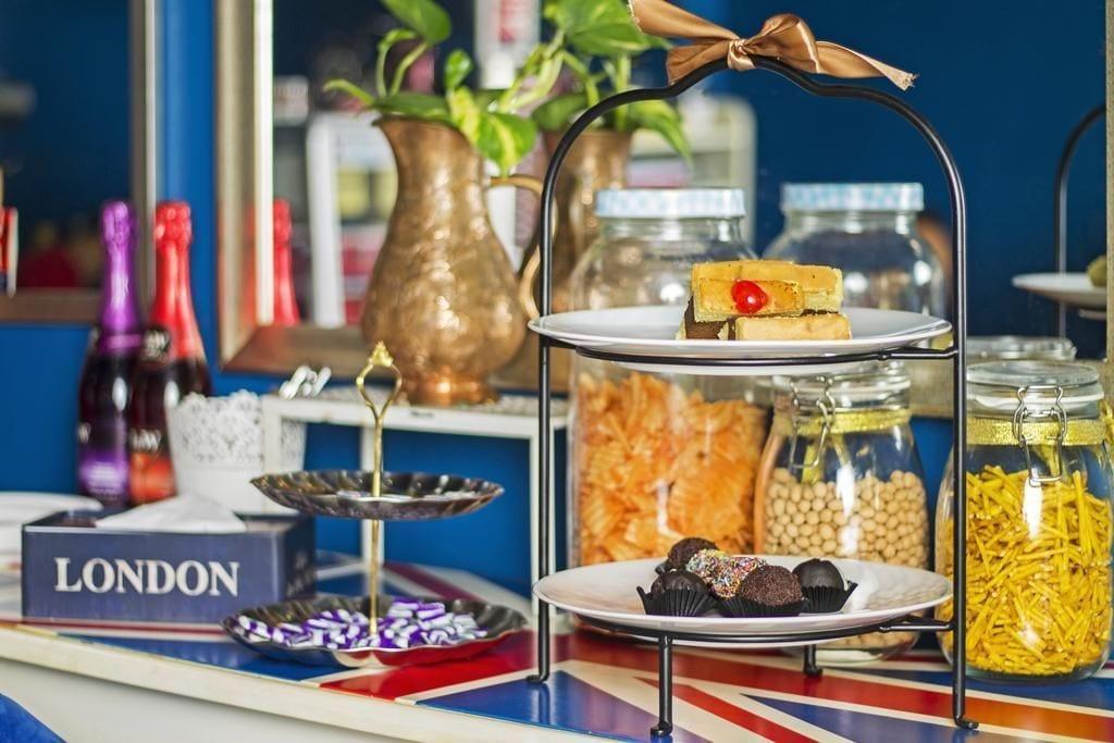 Restaurant The London Living at Kebagusan City