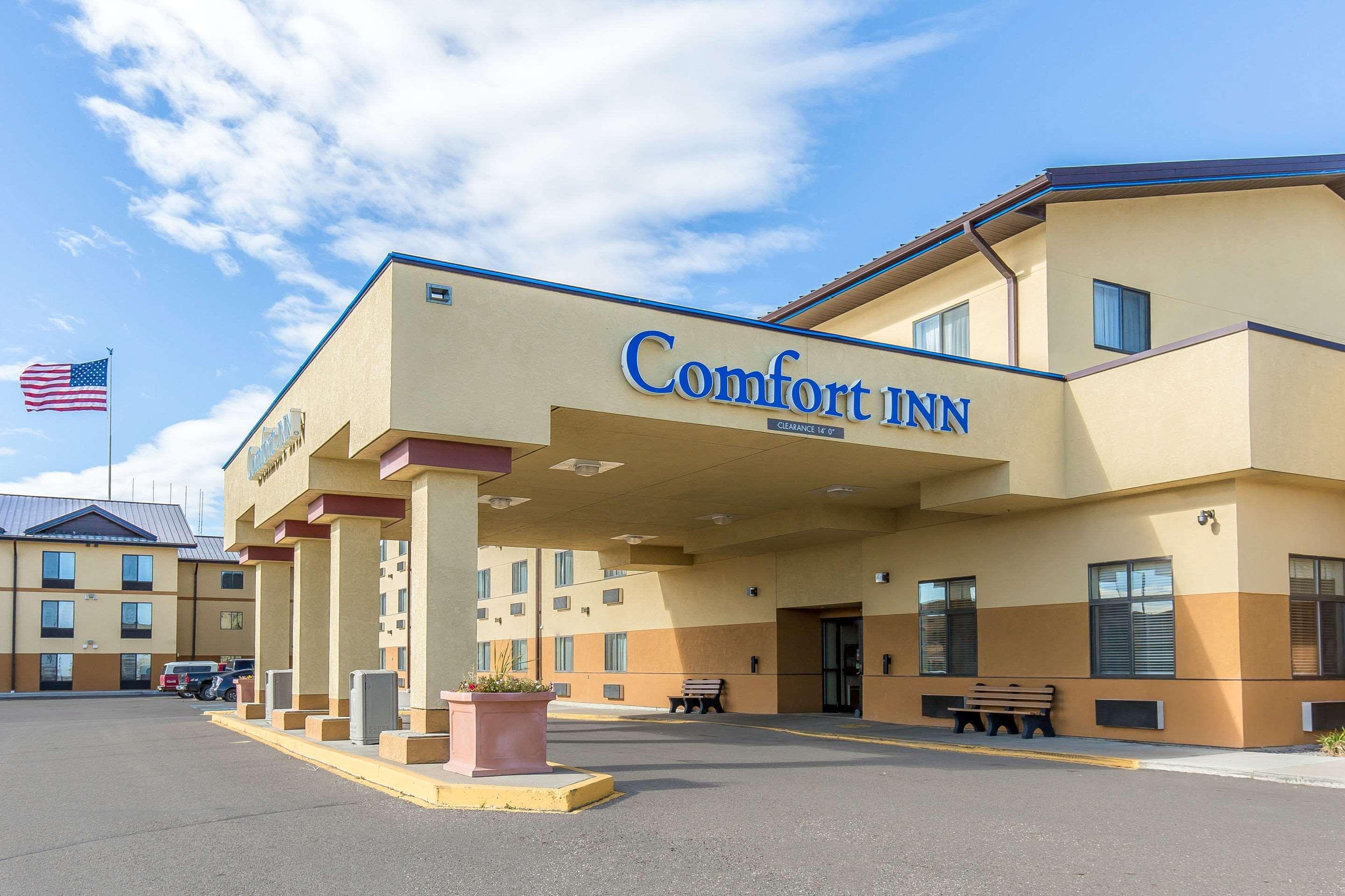 Vista Exterior Comfort Inn & Suites Gateway to Glacier National Park