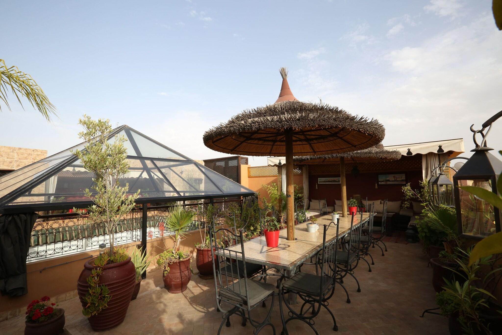 Vista Exterior Riad Charme d'Orient - Adults Only
