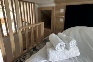 Renta Vacacional - 2 Bed Lodge - Sleeps 4 - Patio - Parking - Wifi