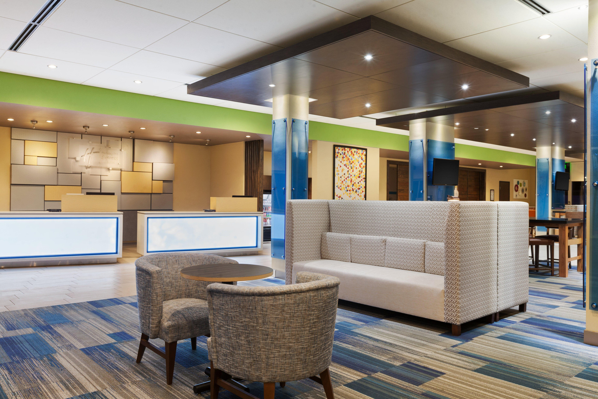 Vista Lobby Holiday Inn Express and Suites Edinburg McAllen Ar