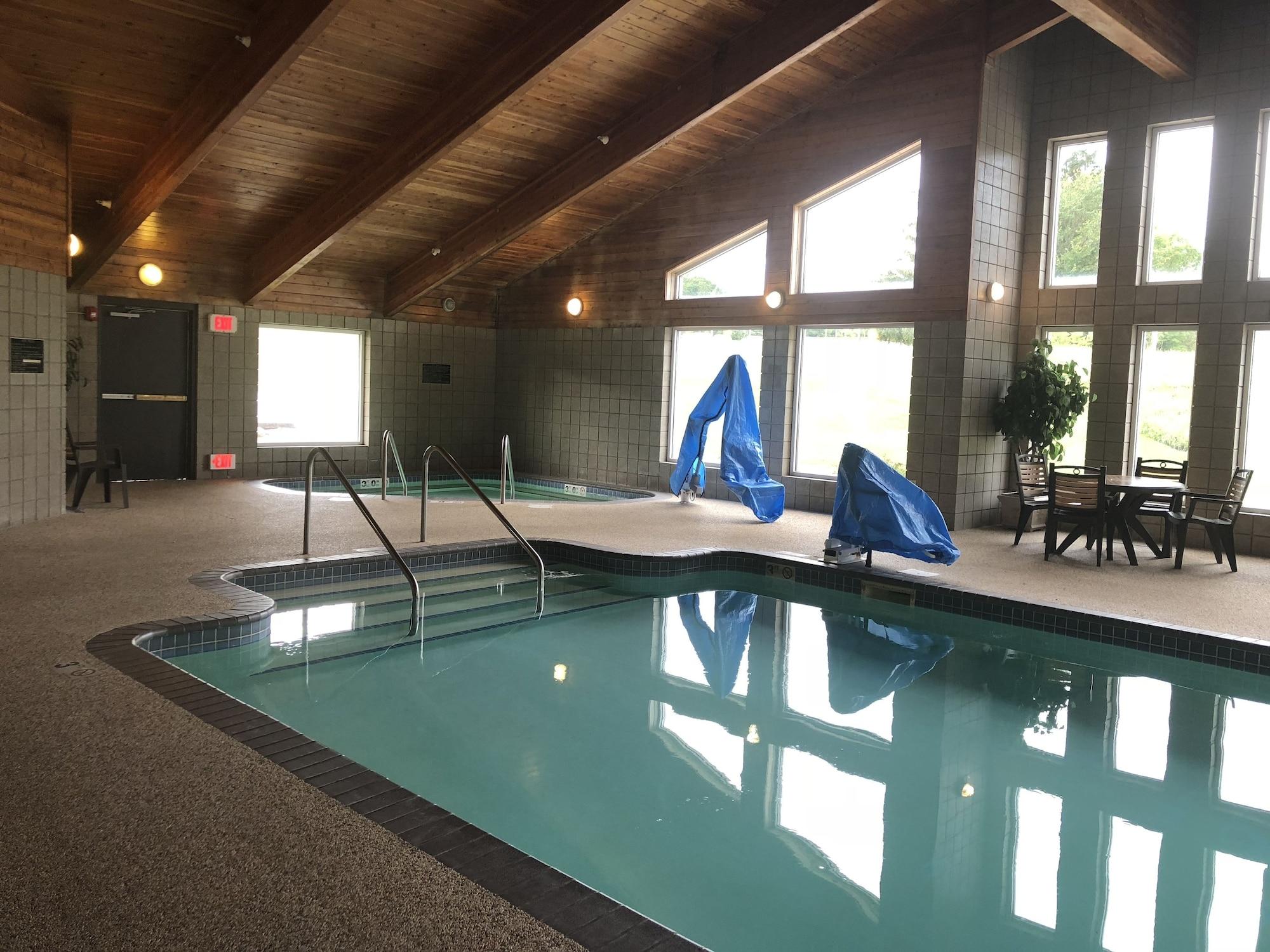 Spa Boarders Inn & Suites by Cobblestone Hotels - Fayette