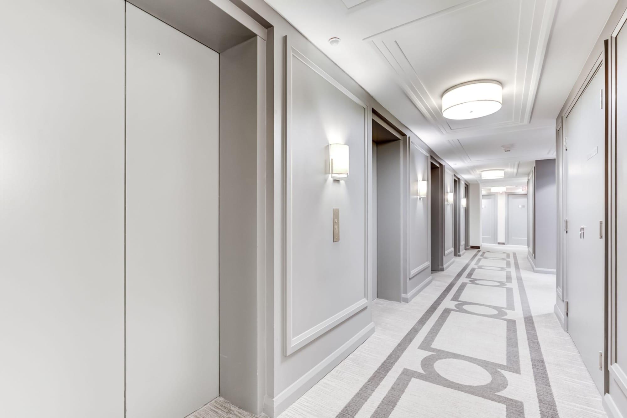 Varios Avalon Suites Yorkville