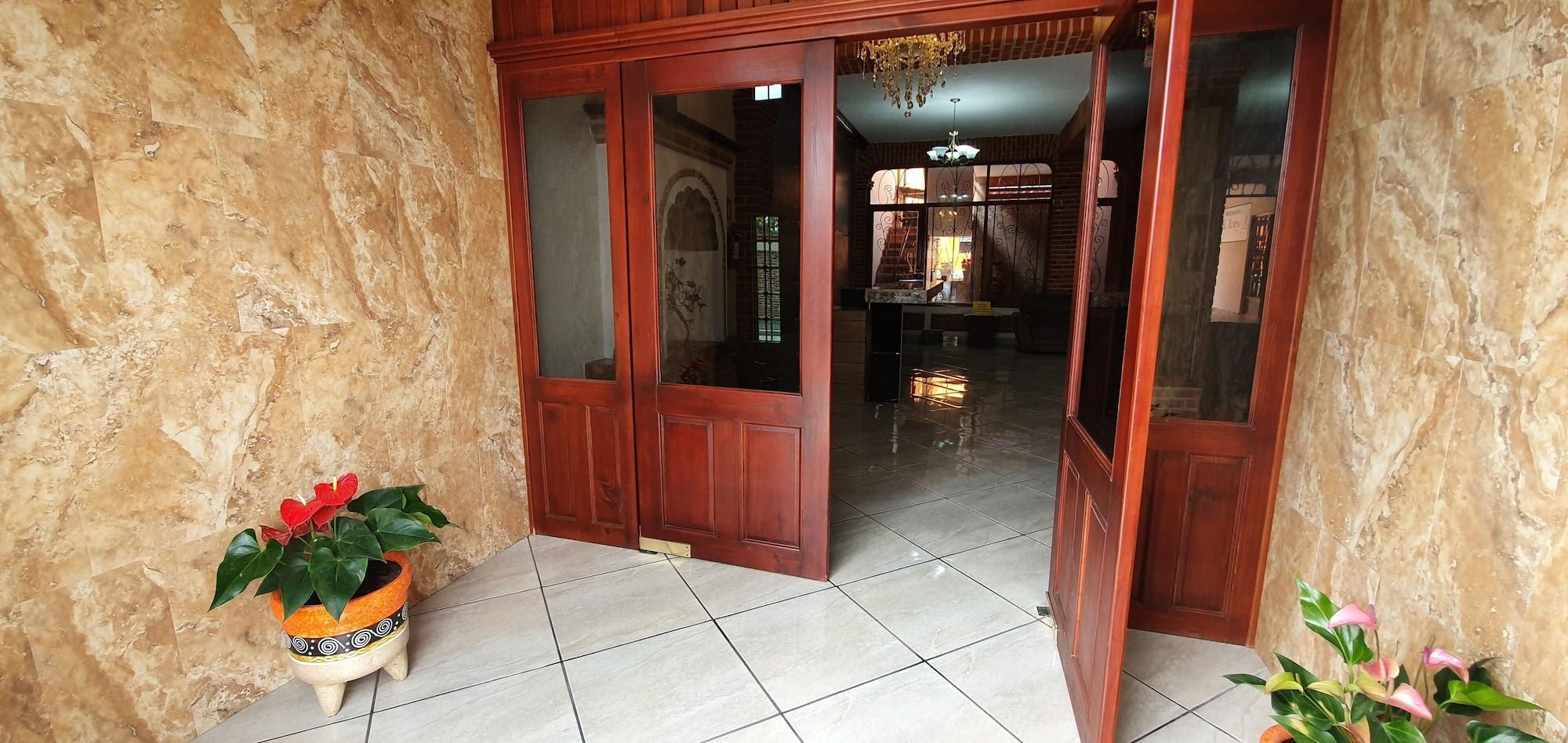 Vista Lobby El Jardin Del Edén