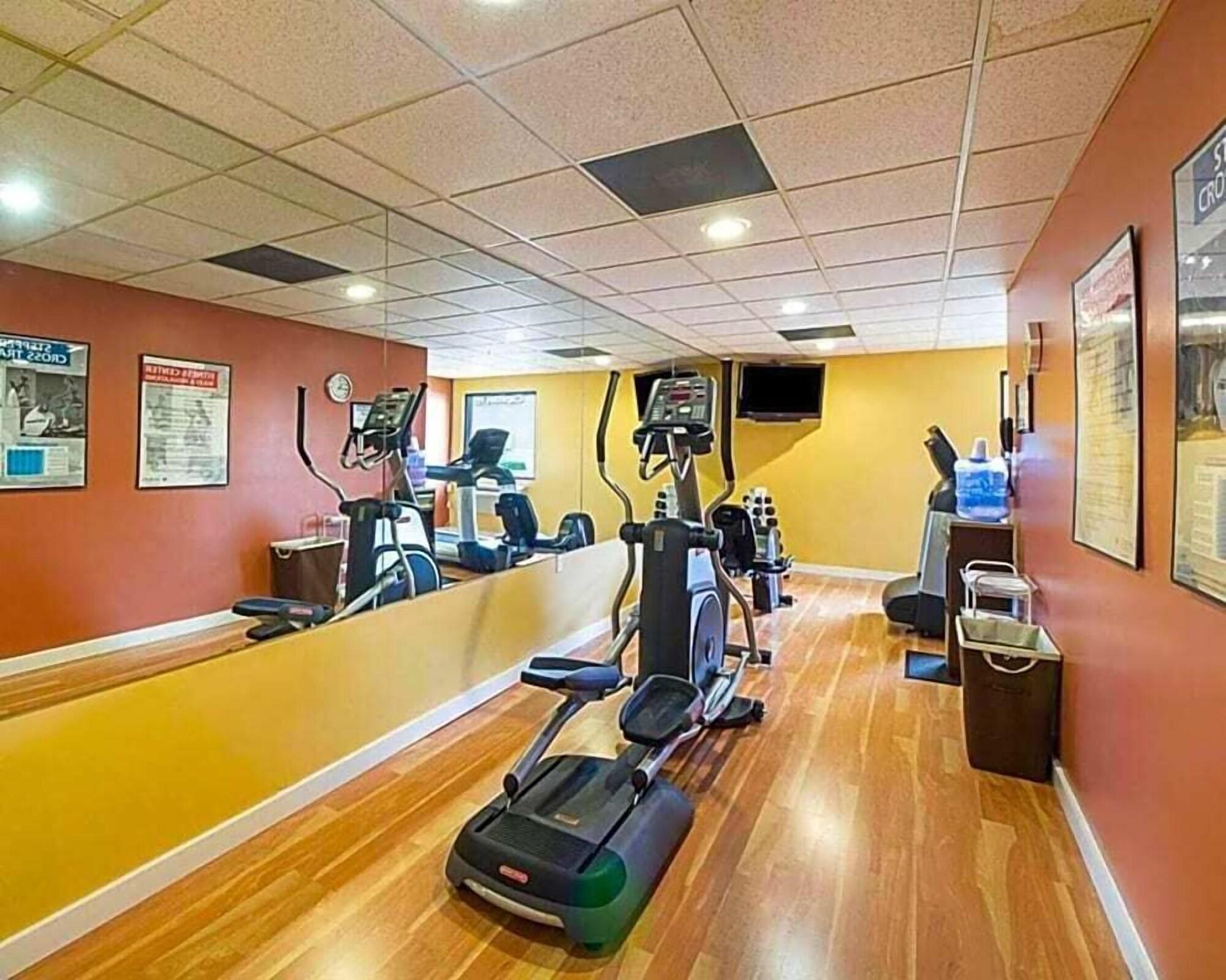 Gimnasio Shary Inn and Suites