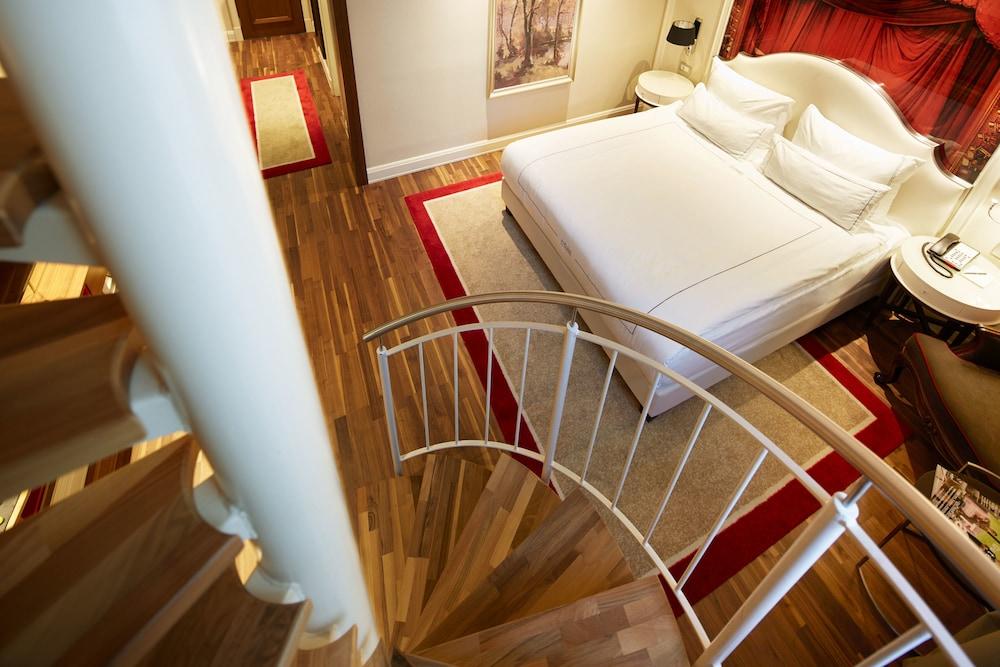 Hotel TITANIC Gendarmenmarkt Berlin