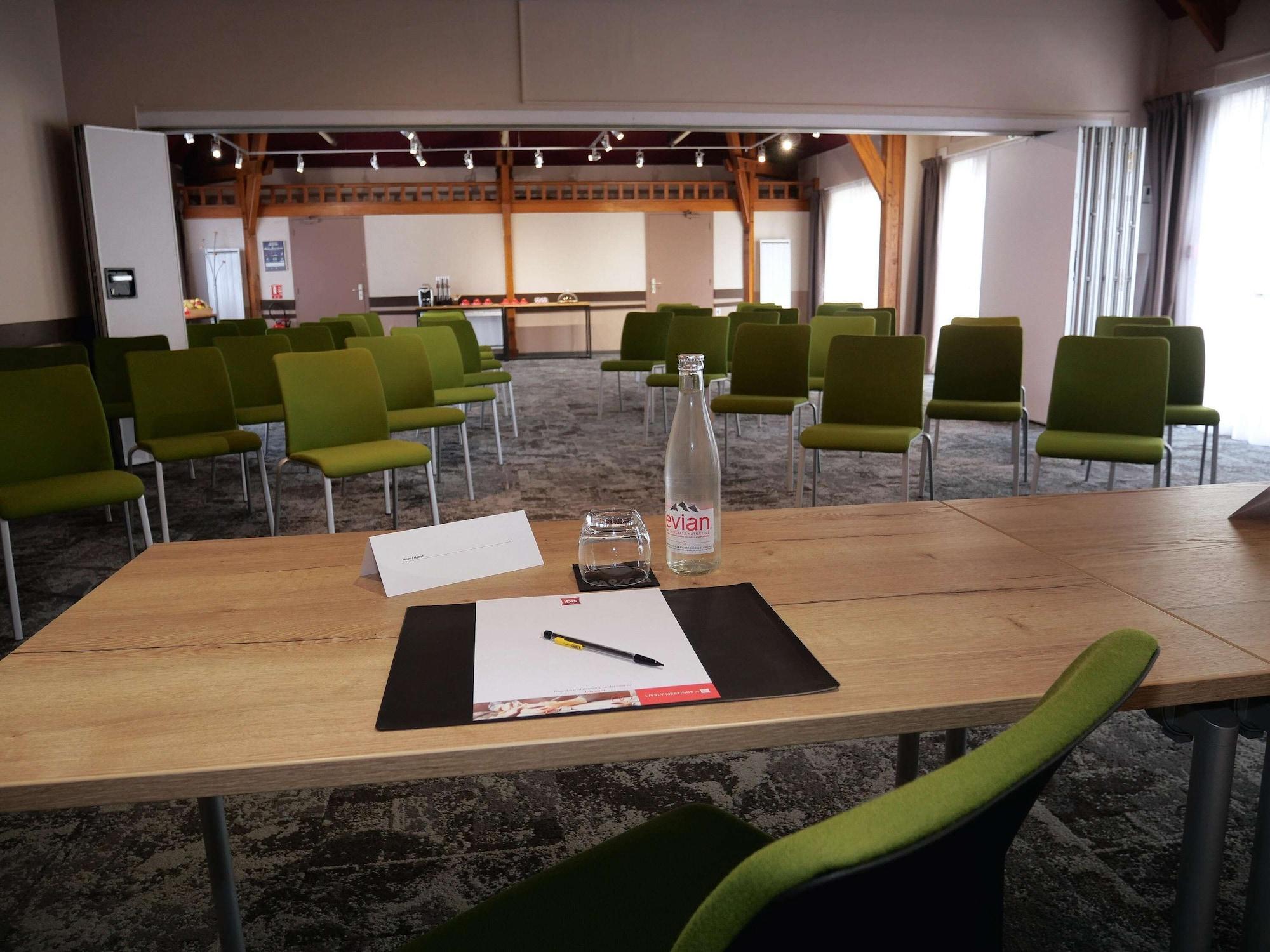 Sala de Reuniones ibis Chateau Thierry