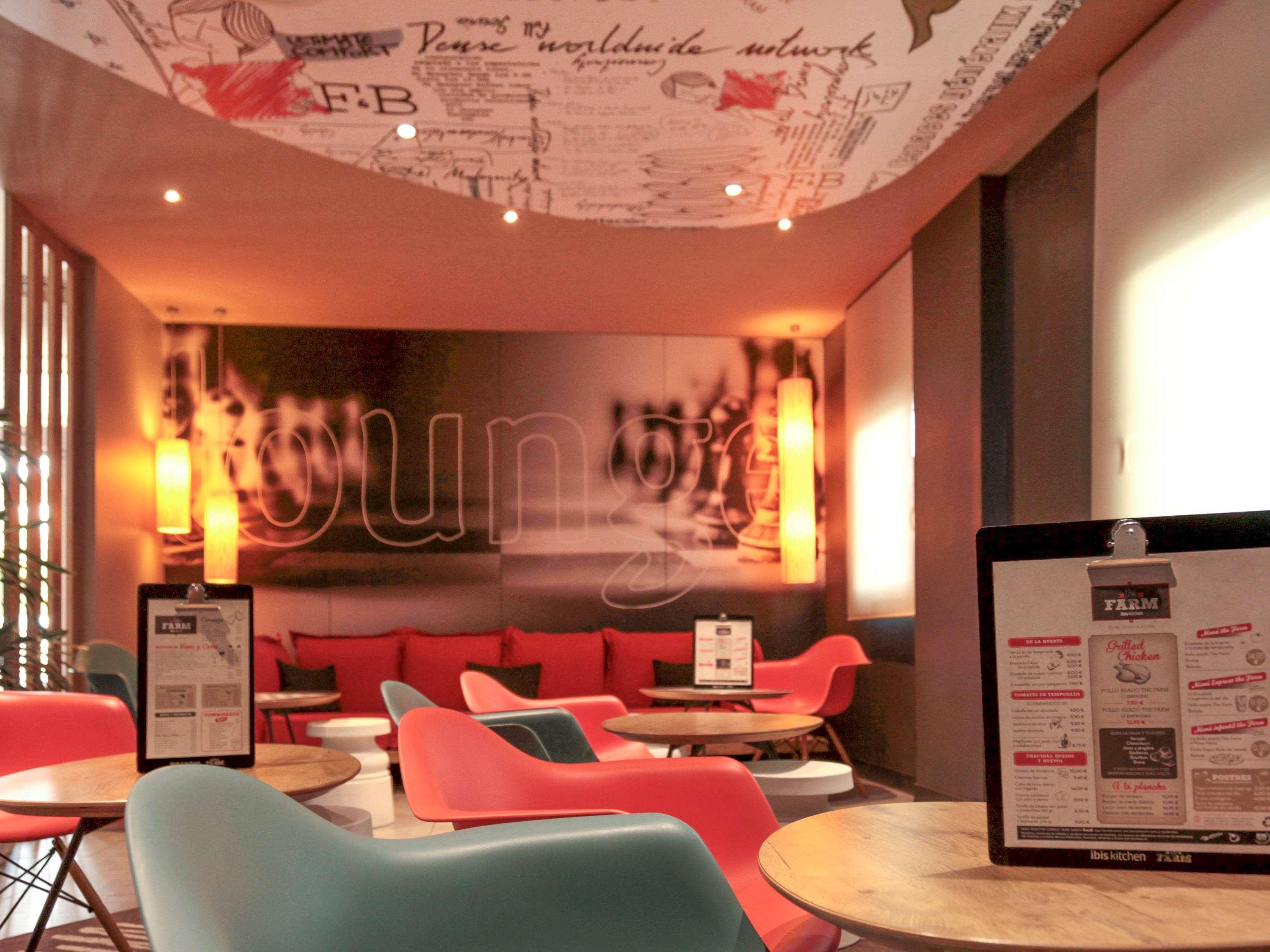 Bar/Salón ibis Sevilla