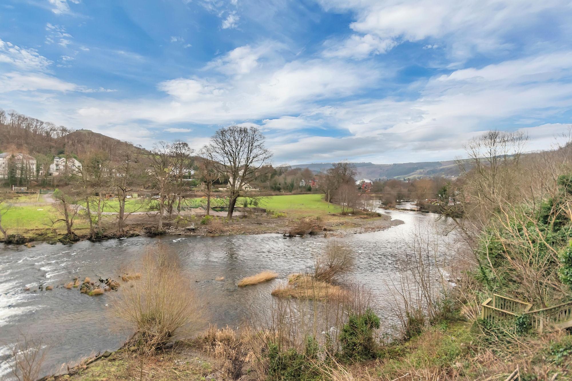 Vista Exterior White Waters Hotel