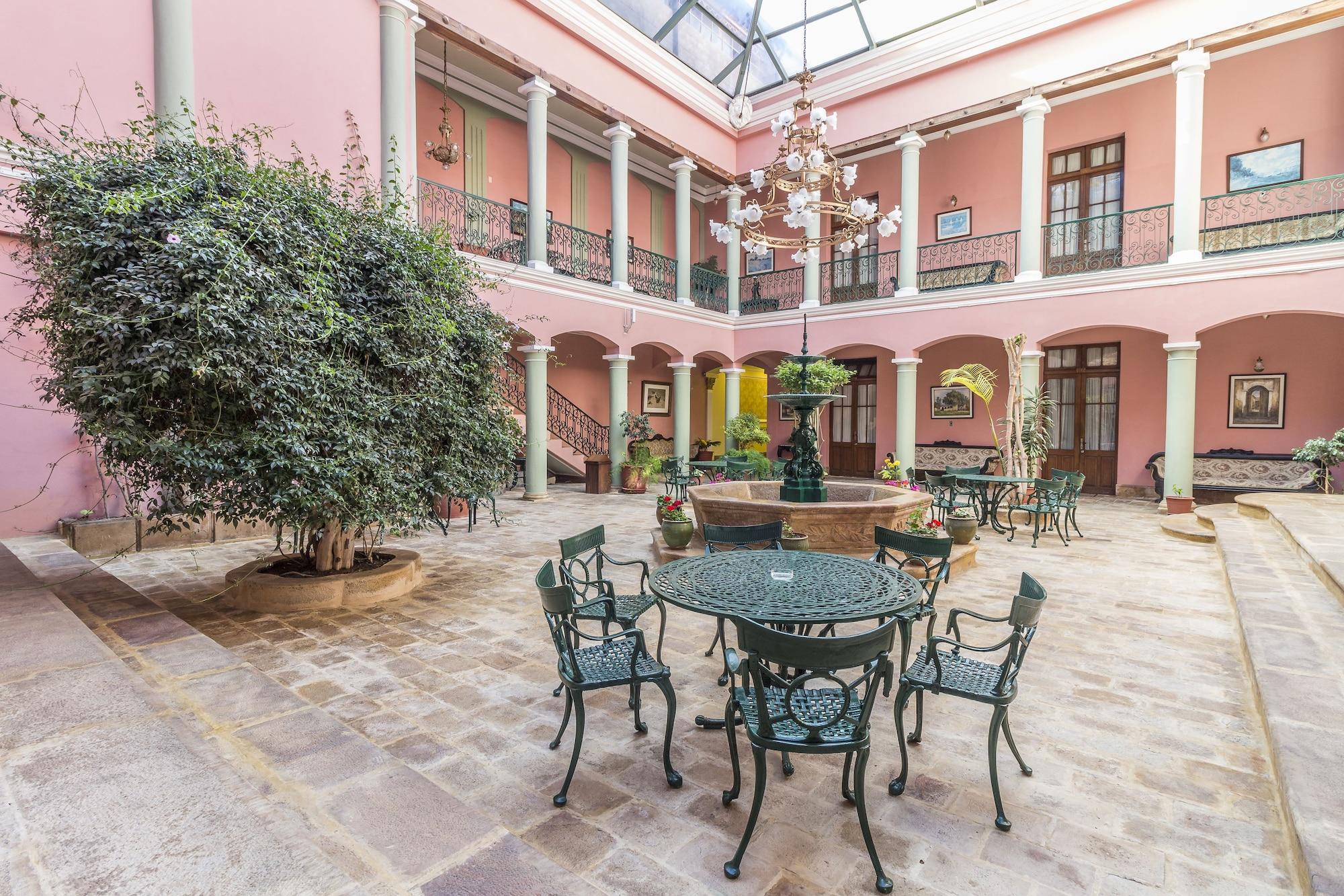 Habitación Capital Plaza Hotel
