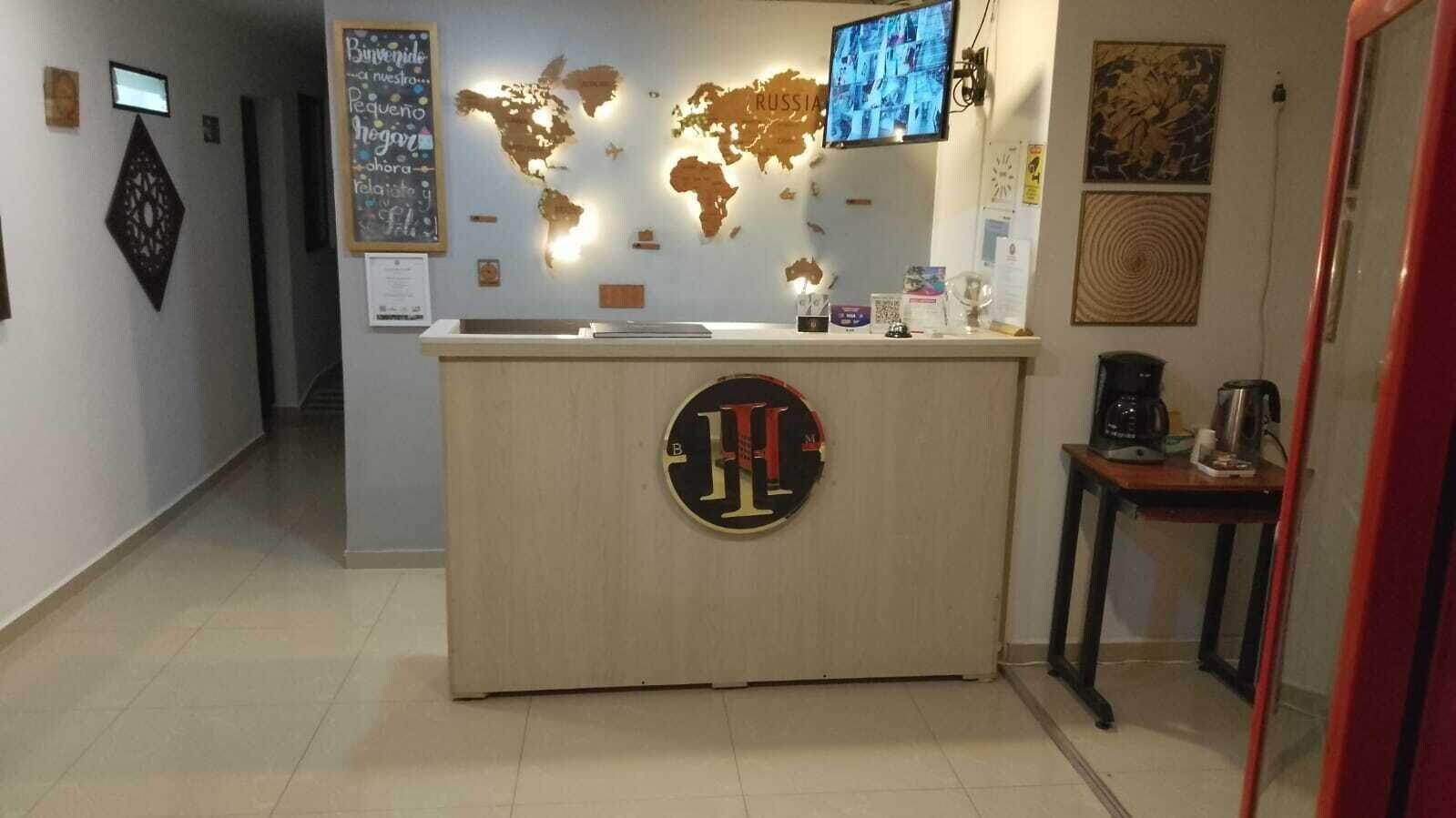 Vista Lobby International hostel medellin
