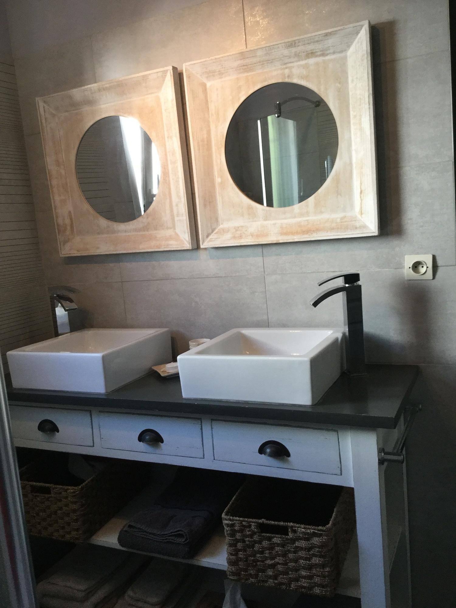 Equipamiento de Habitación La Maison des Eaux Claires