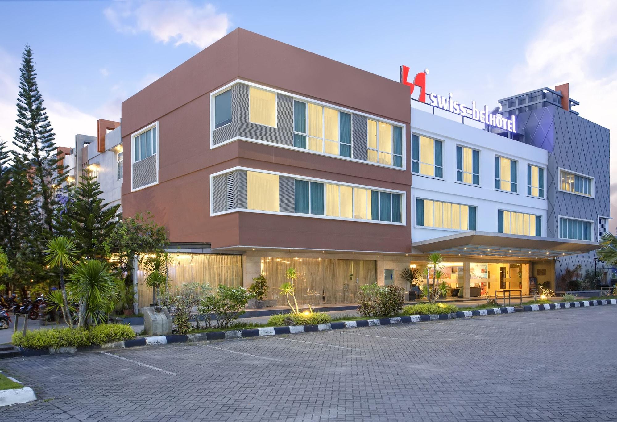 Vista Exterior Swiss-Belhotel Kendari