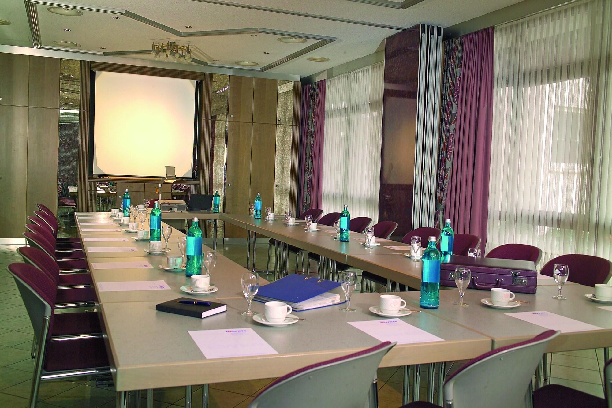 Sala de Reuniones Hotel zum Loewen