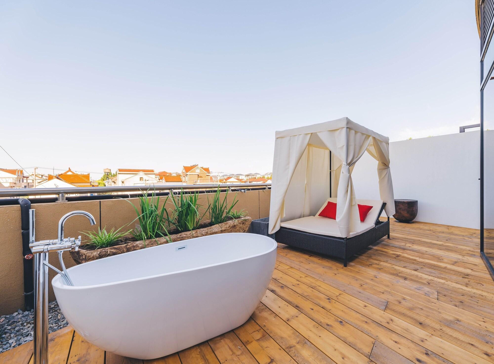 Vista Exterior Atour Light Hotel Shandong Road CBD Qingdao