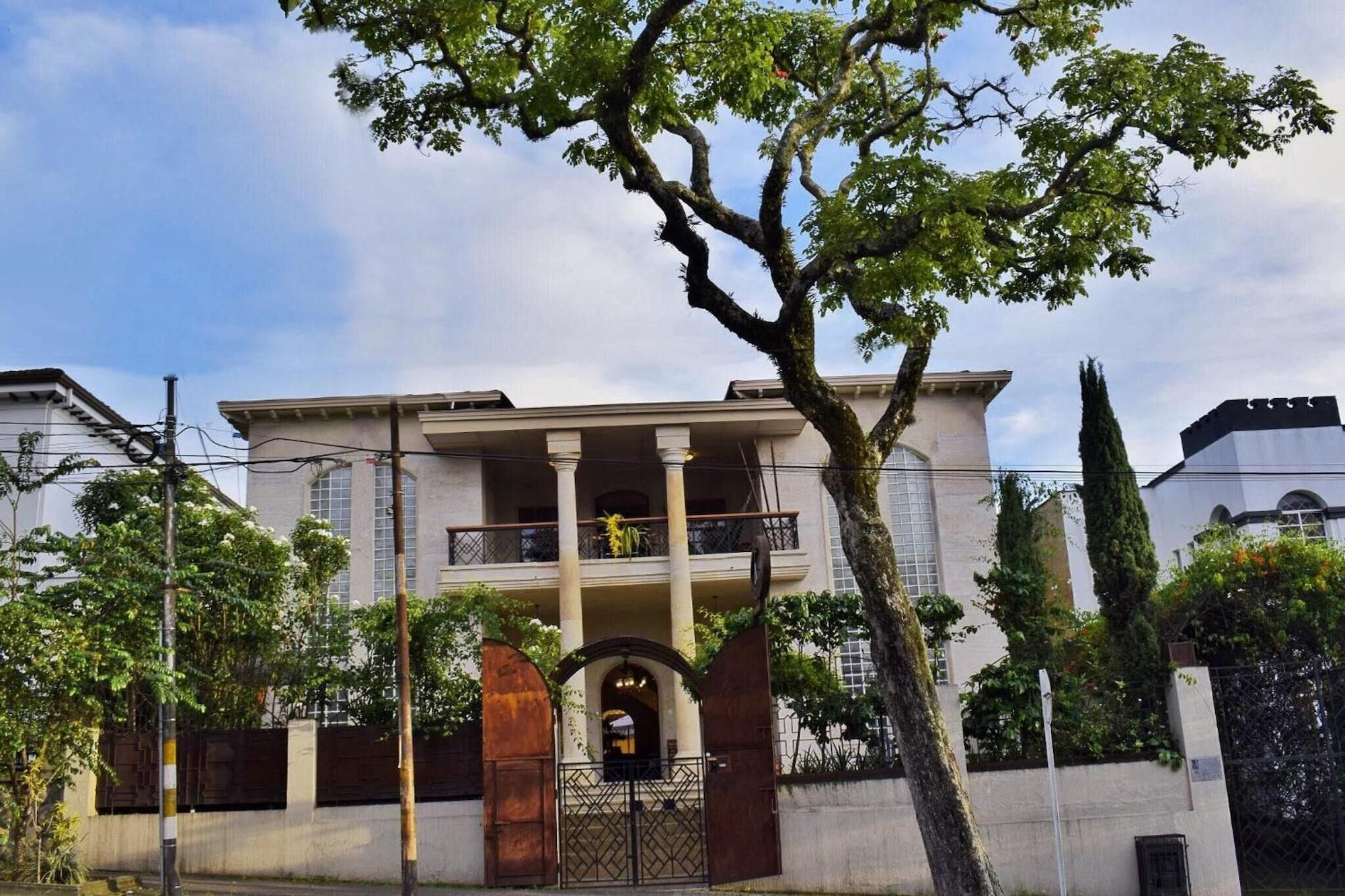 Vista Exterior Hotel Don Alfonso