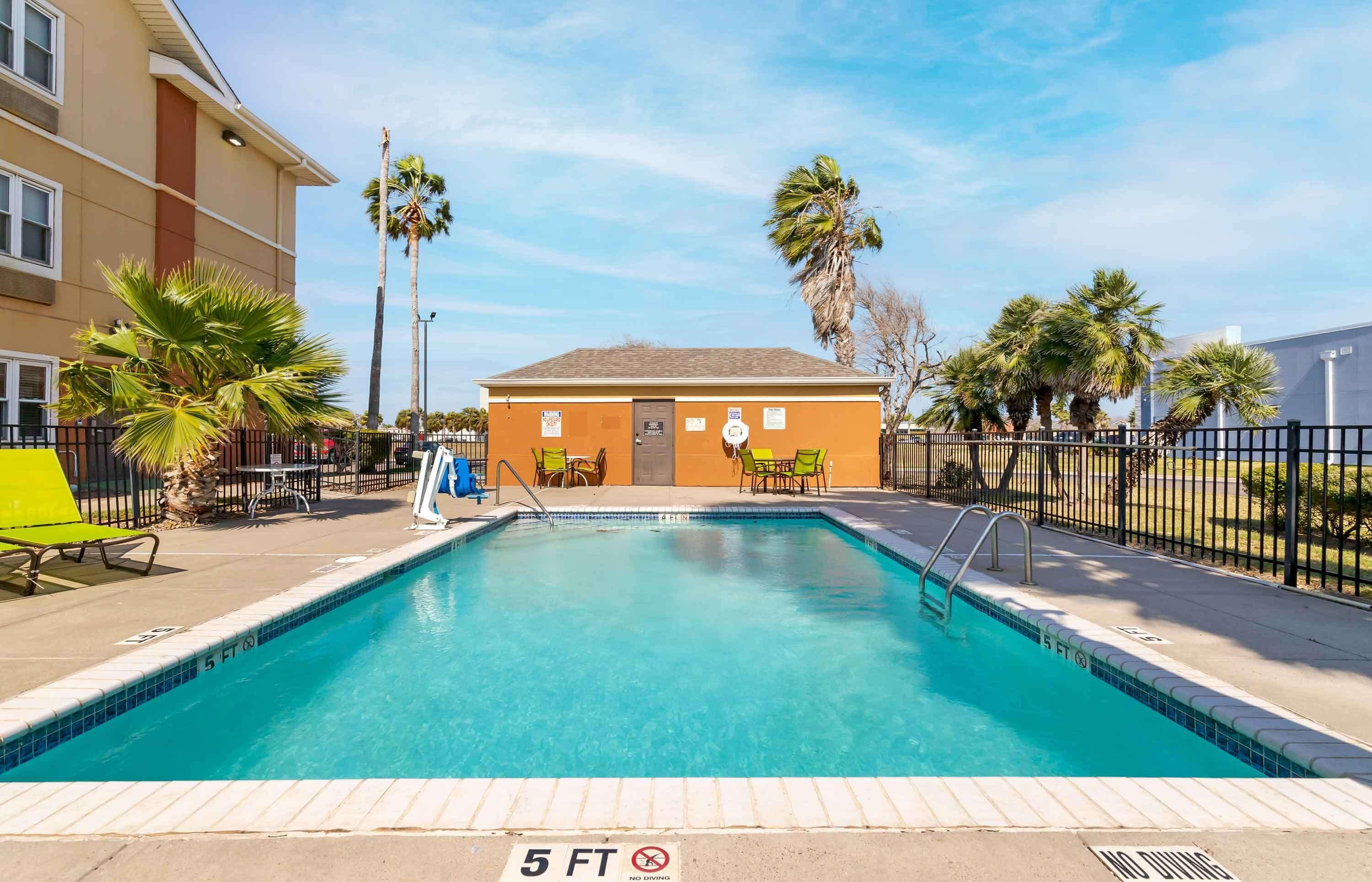 Vista Piscina Extended Stay America Suites Corpus Christi Staples