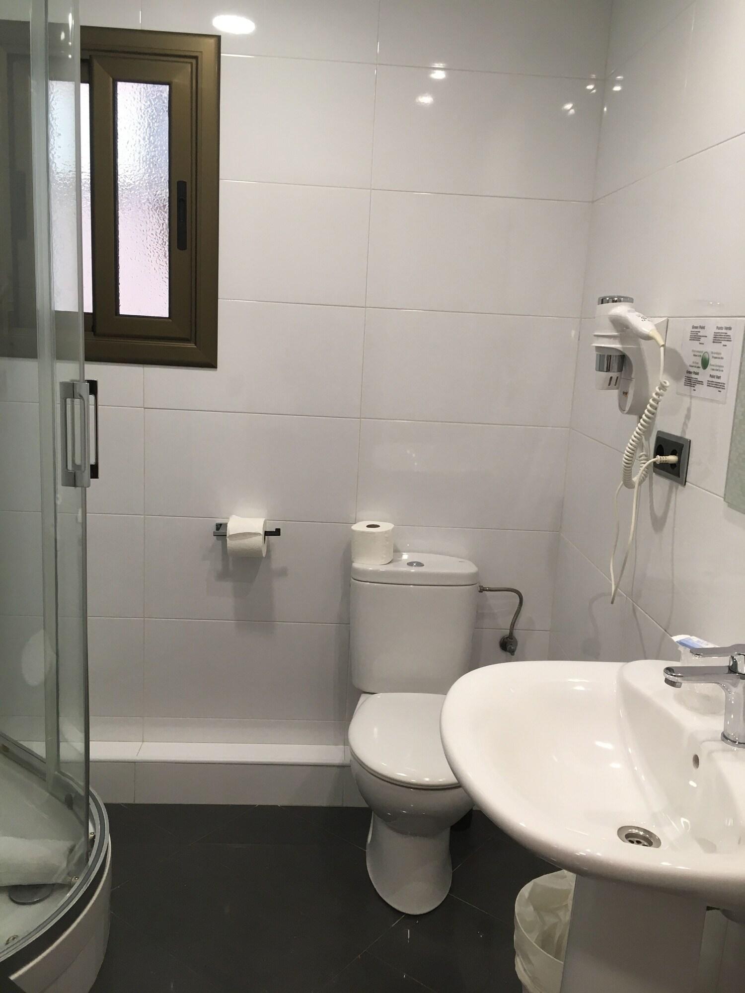 Equipamiento de Habitación Hostal Levante