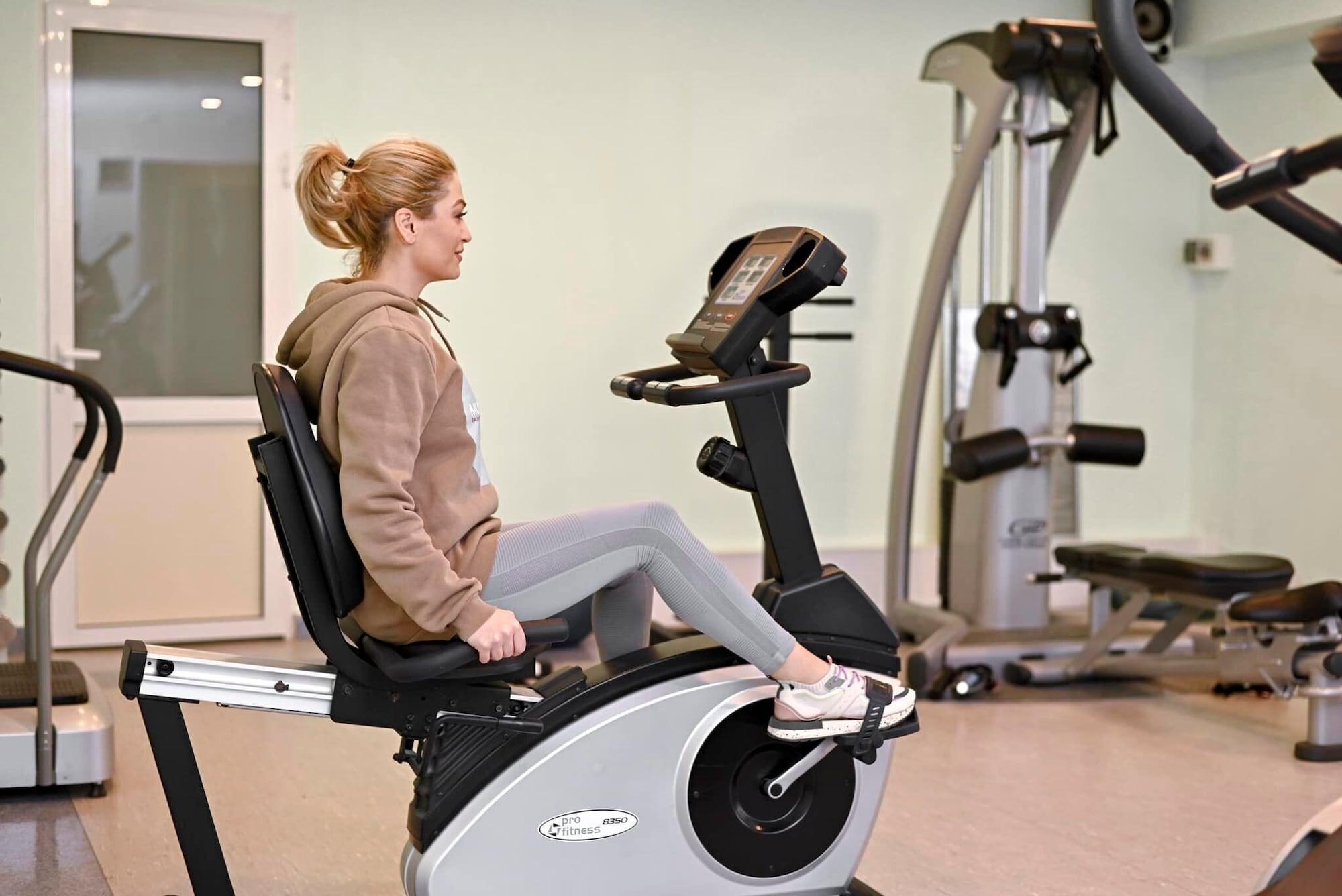 Gimnasio Latar Hotel Complex