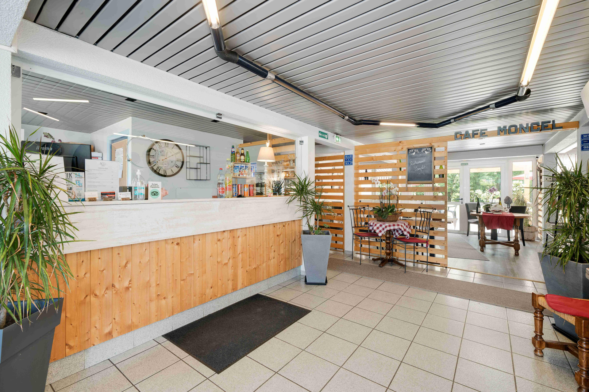 Vista Lobby Logis Hotel Acacia