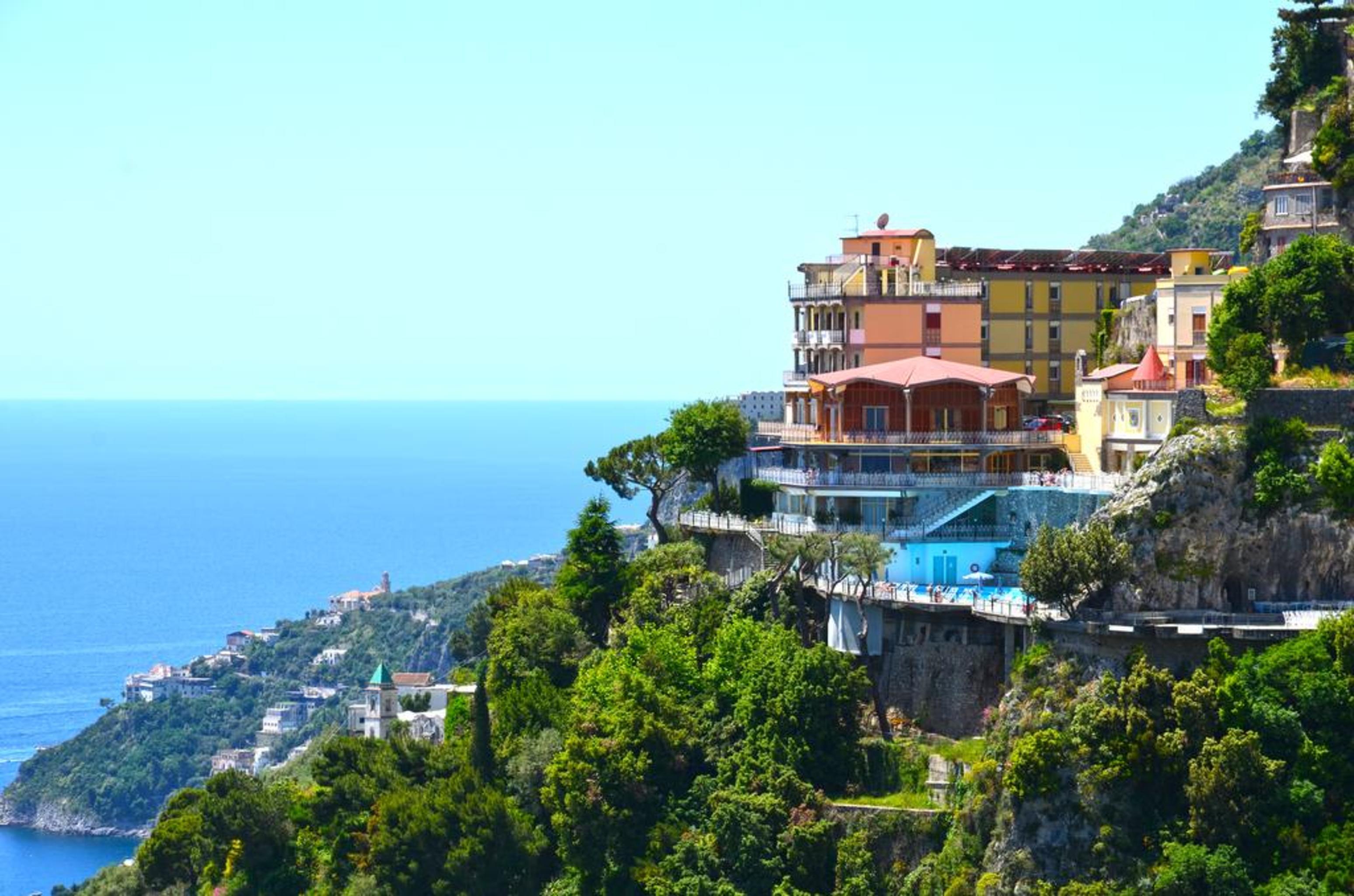 Vista Exterior Grand Hotel Excelsior