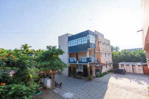 Alojamiento - Aryas Residency