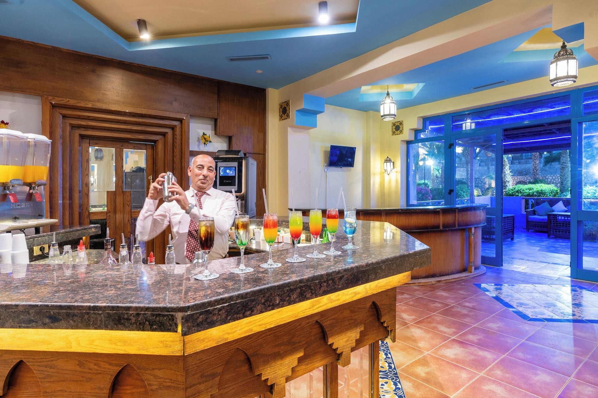 Vista Lobby Faraana Heights Aqua Park