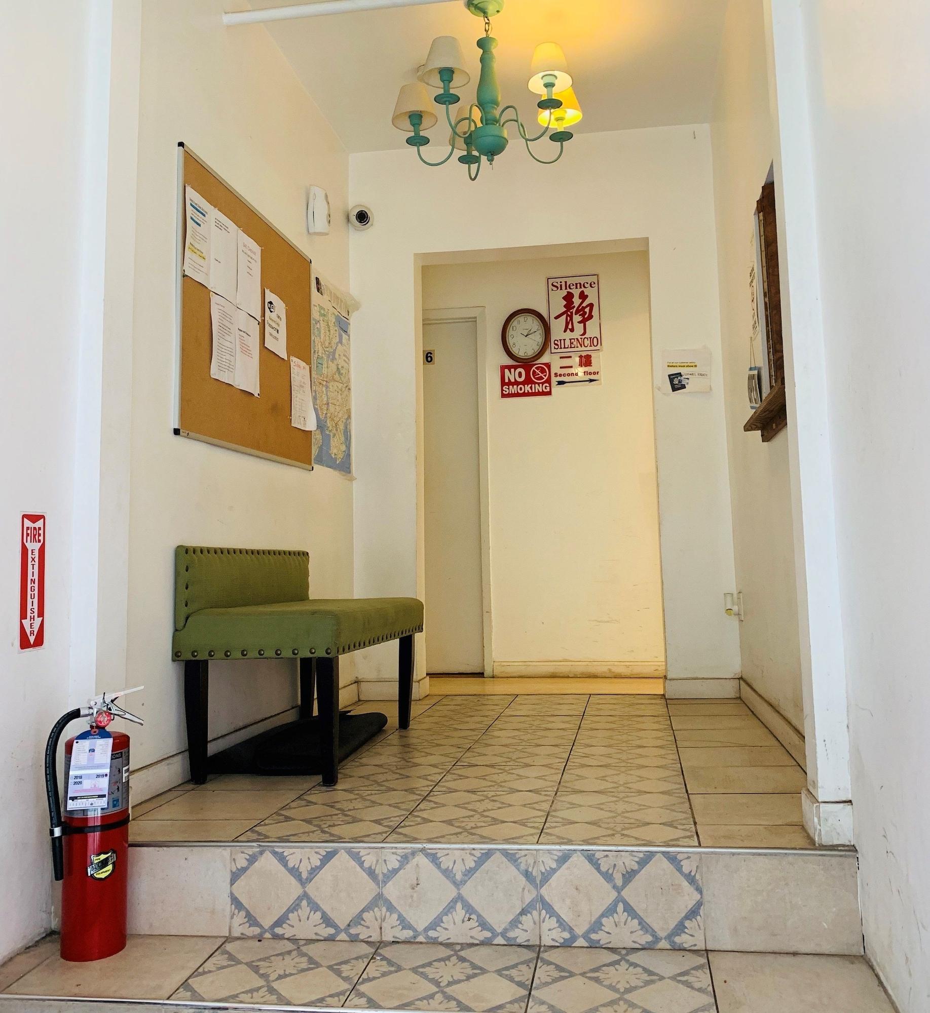 Vista Lobby Kamway Lodge & Travel - Hostel