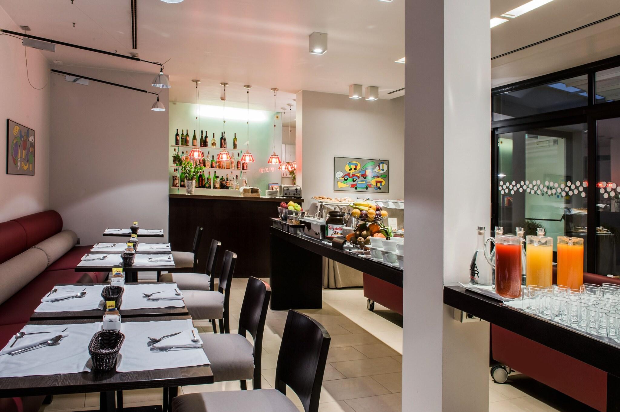 Bar/Salón Hotel Casa Poli
