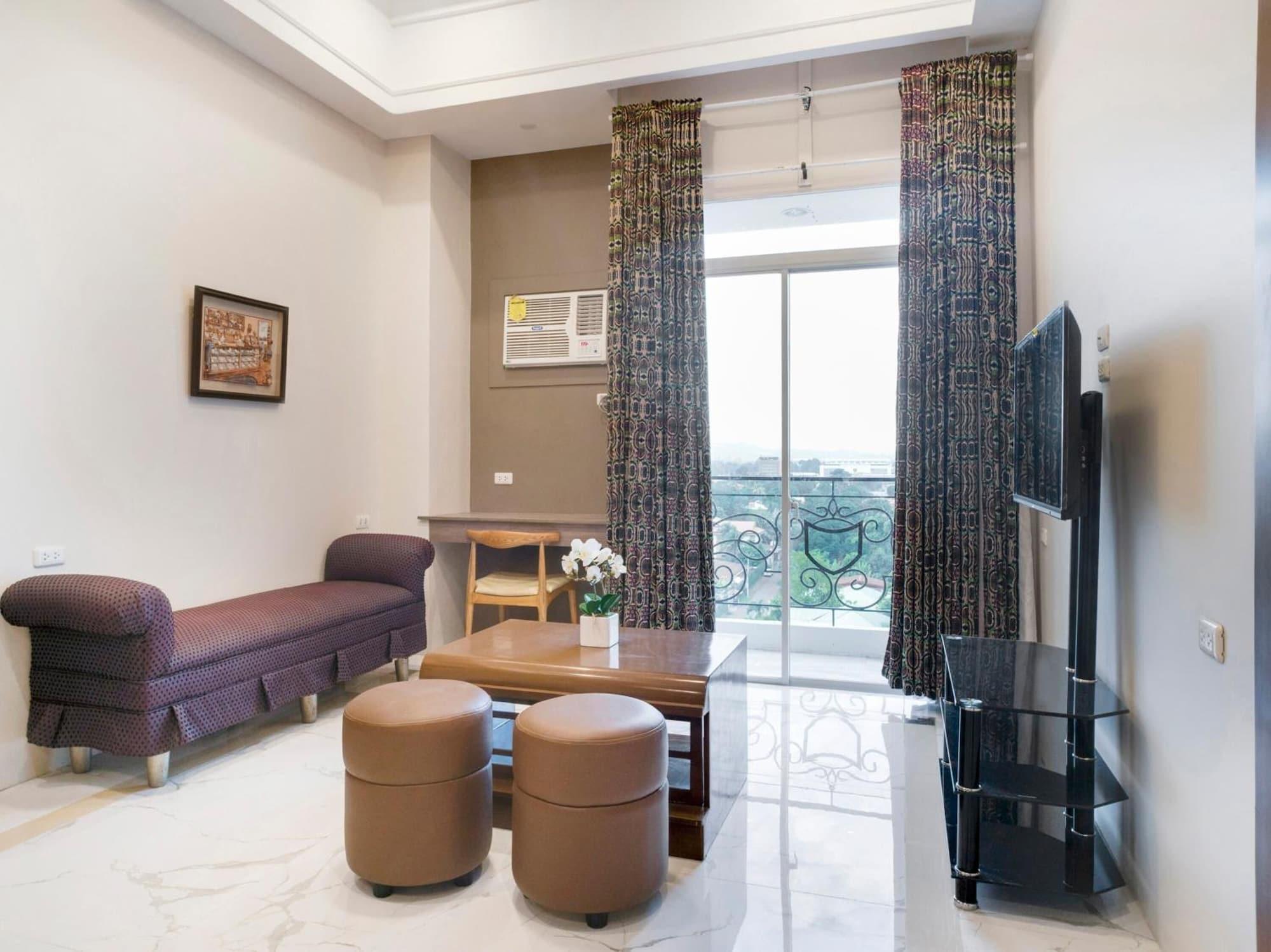 Equipamiento de Habitación Capital O 460 World Palace Hotel