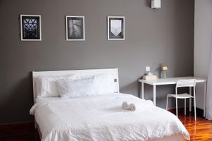 Alojamiento - Grayhaus Guest House