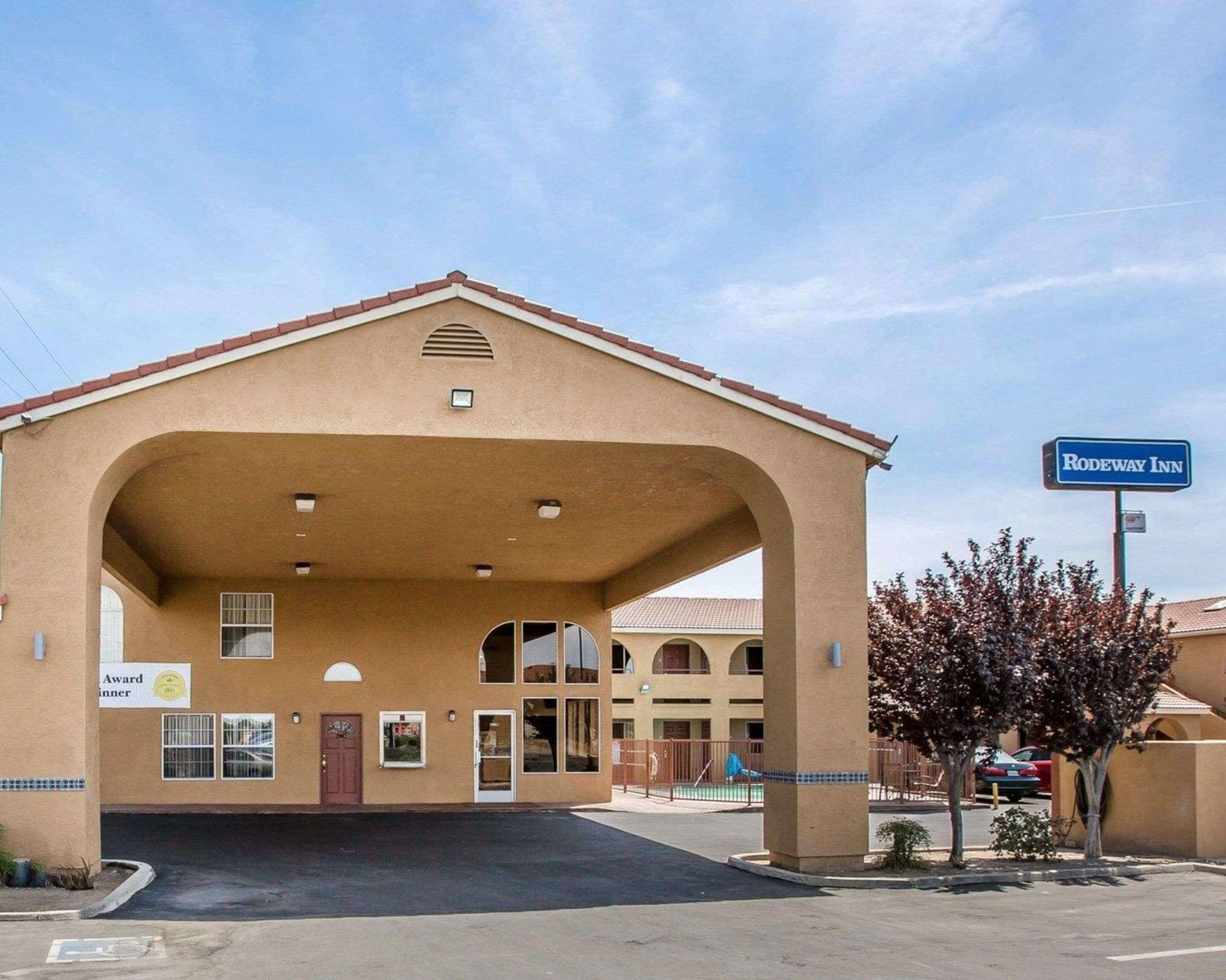 Varios Rodeway Inn Delano