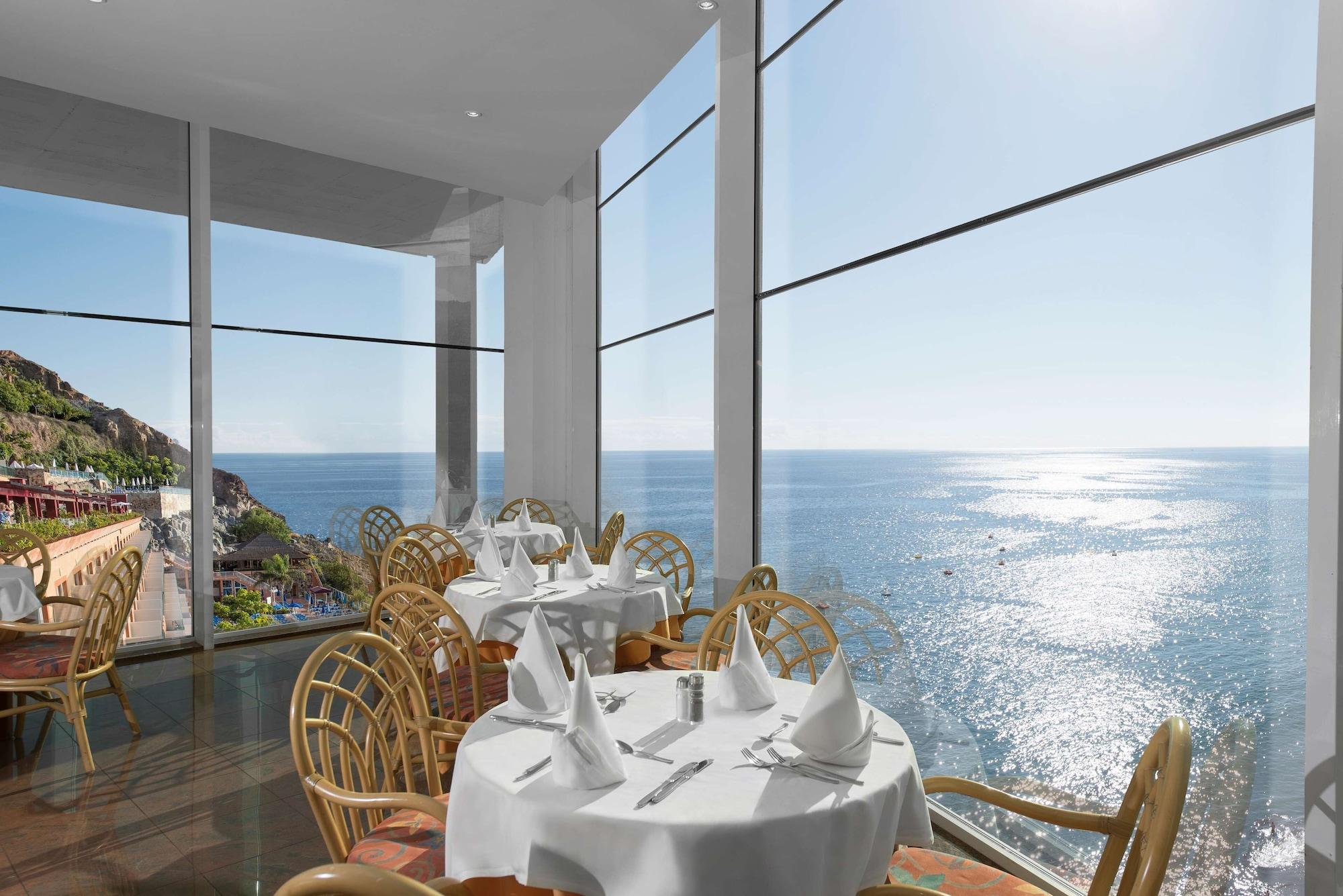 Restaurant Hotel Mogan Princess & Beach Club- All Inclusive