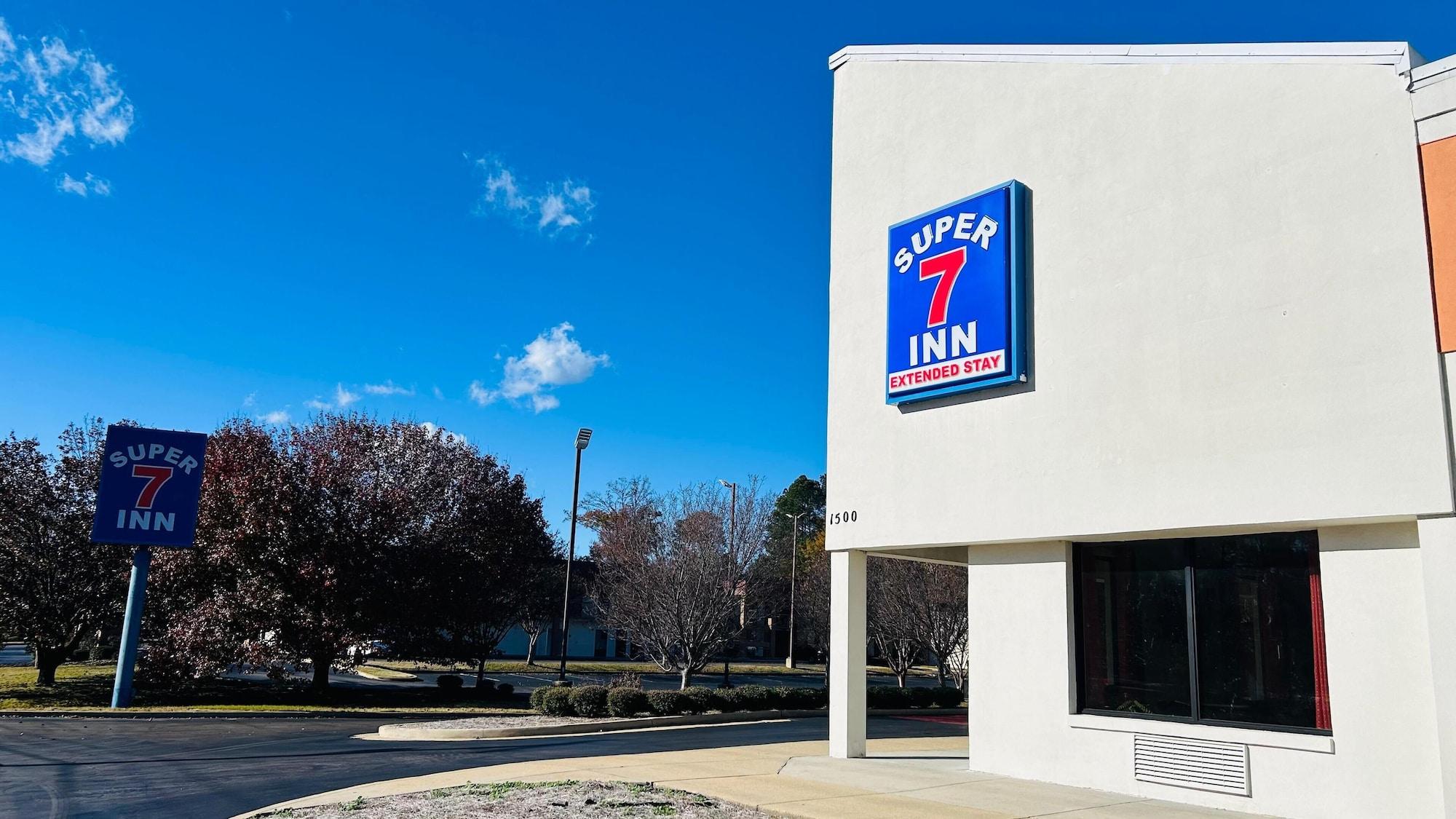 Vista Exterior Super 7 Inn By OYO Tupelo Hwy 178