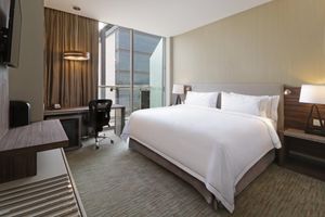 Alojamiento - Holiday Inn Express & Suites Monterrey Valle