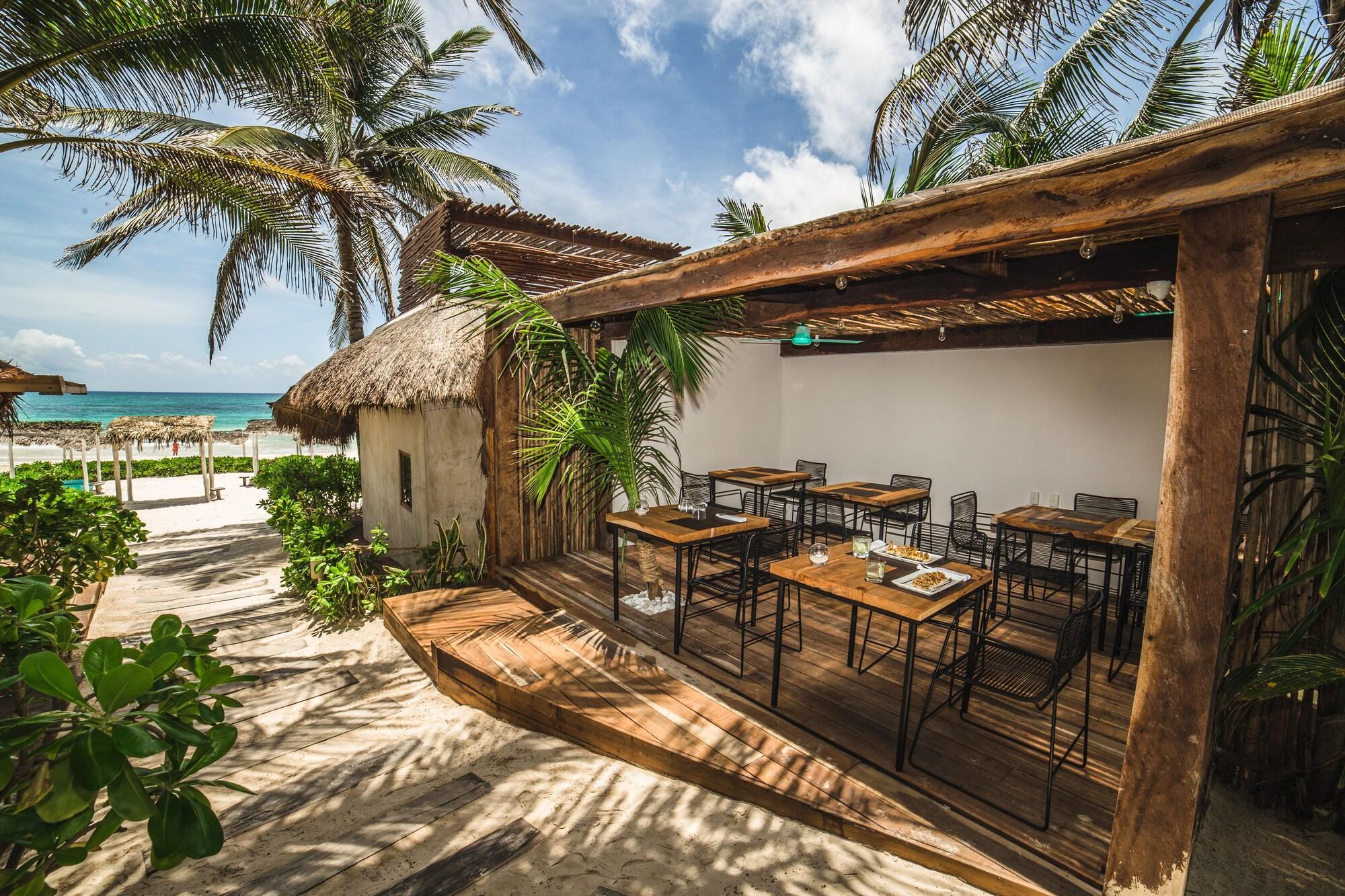 Vista Exterior Orchid House Tulum Beach