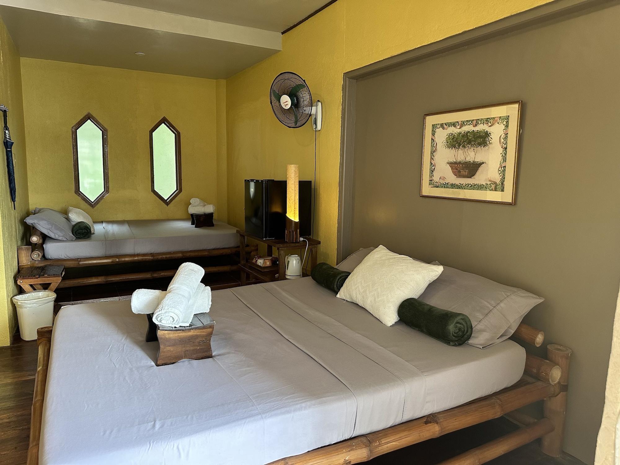Varios Casita Ysabel
