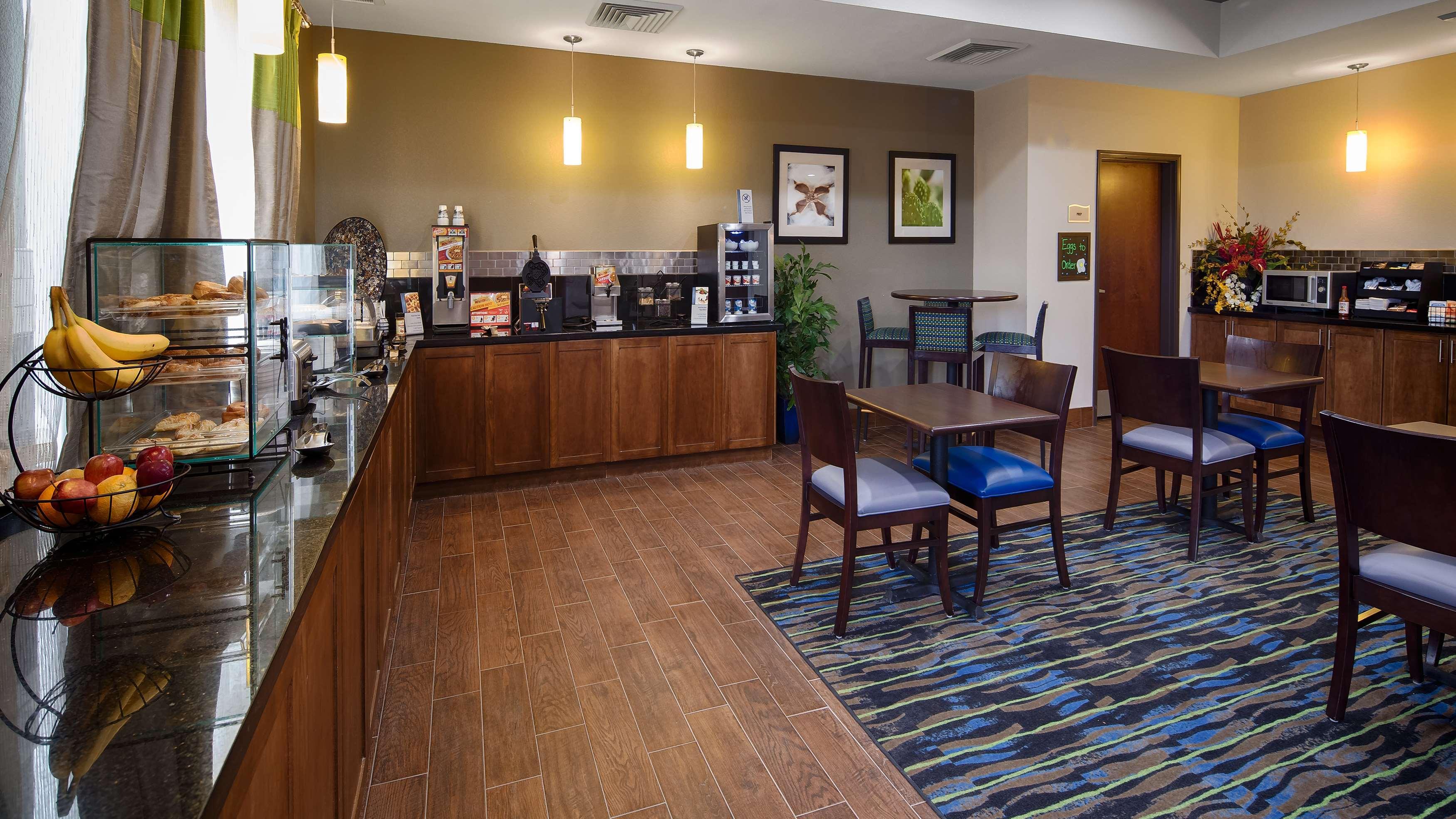 Restaurant Best Western Plus Denver City Hotel & Suites