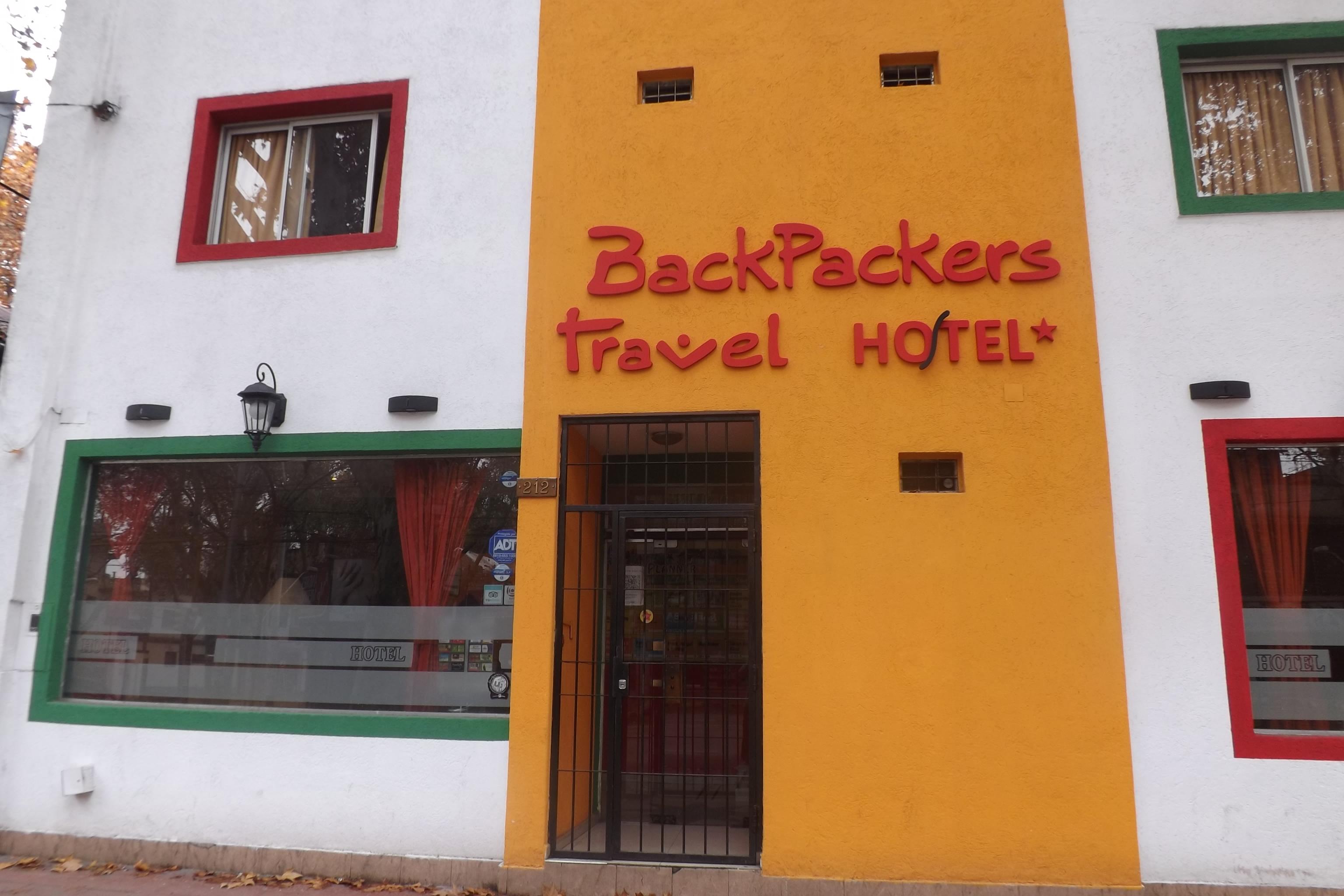 Vista Exterior Backpackers Travel Hotel