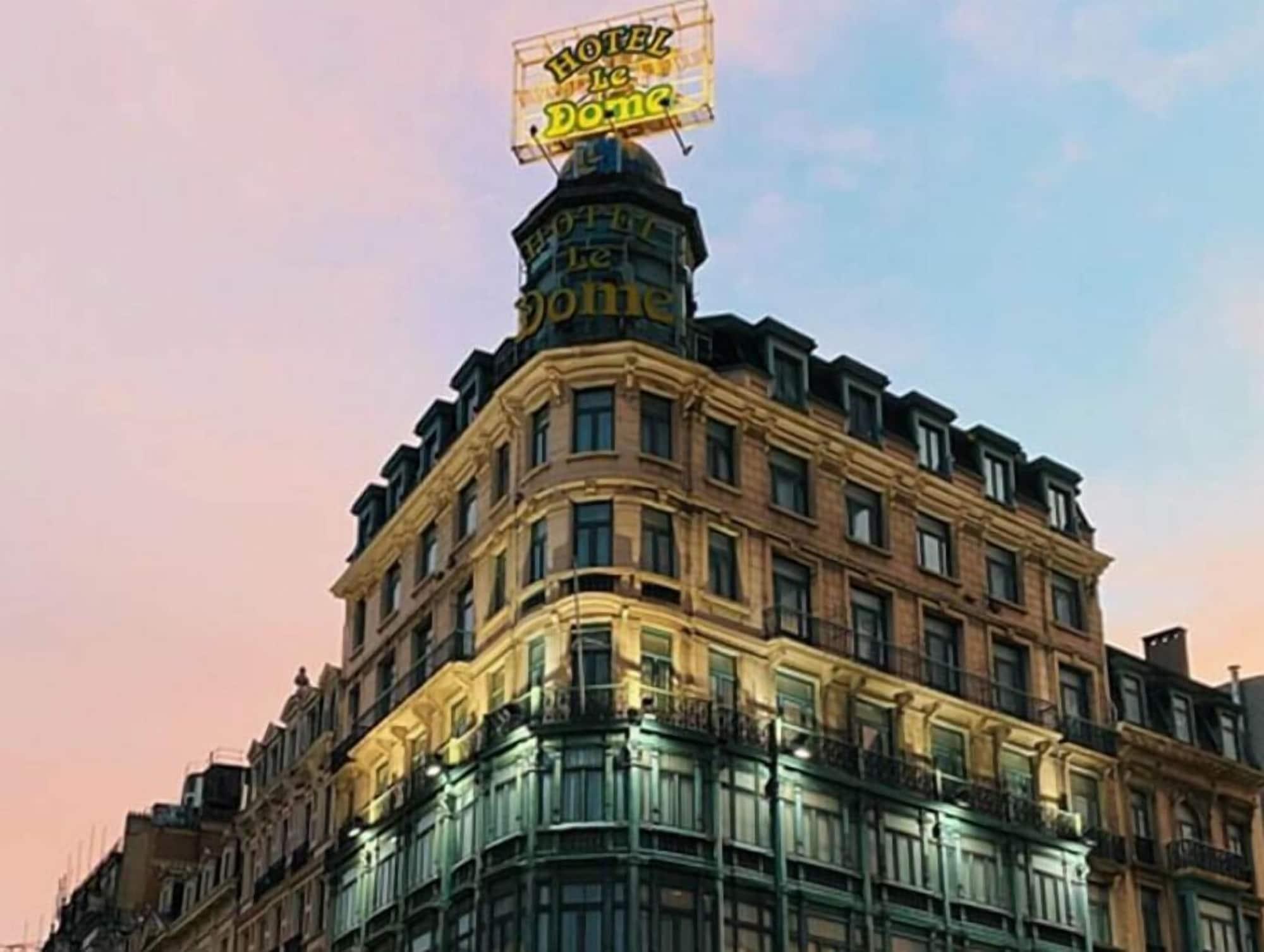 Varios Hotel Le Dome