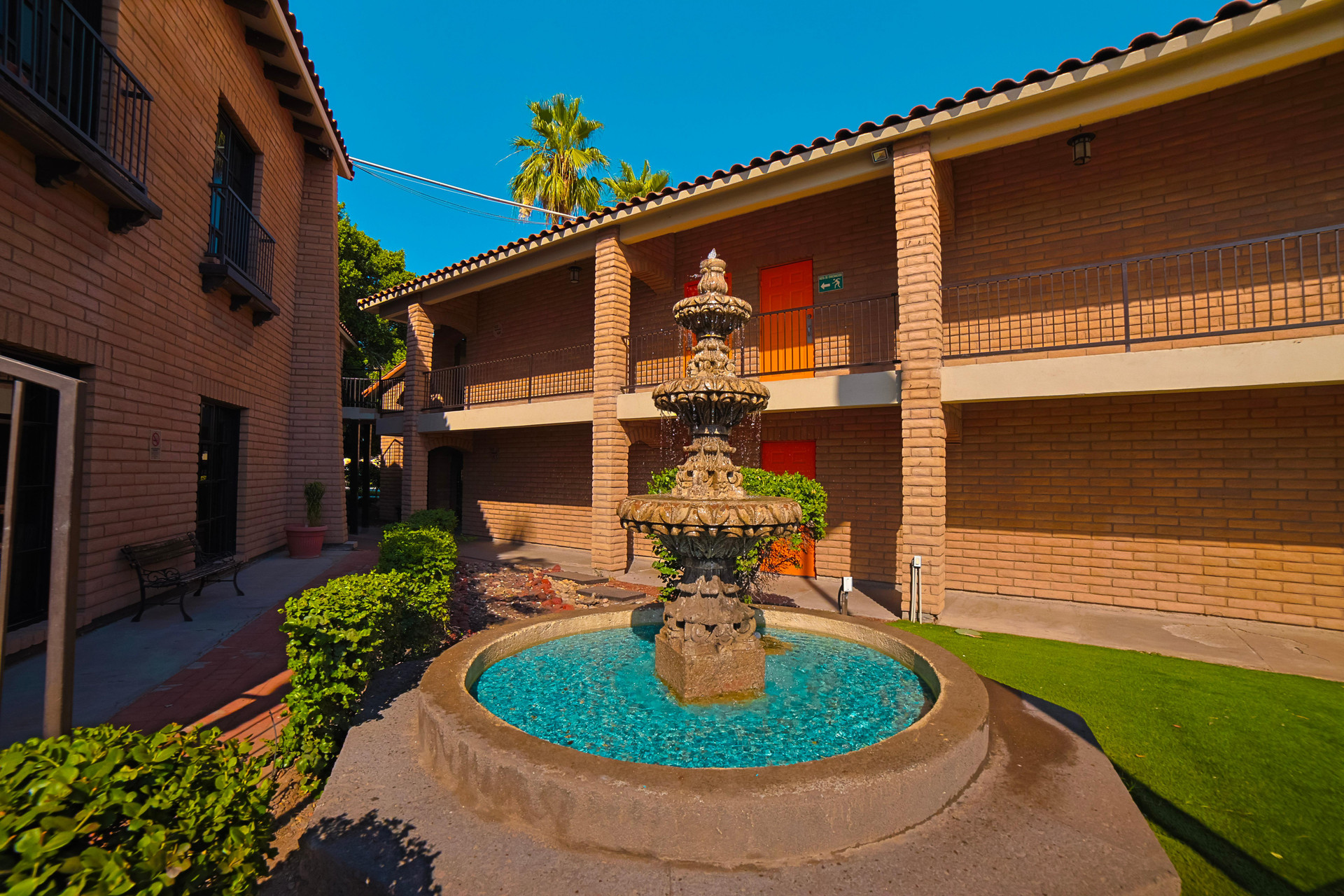 Vista Exterior Hotel Colonial Mexicali