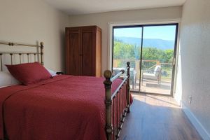 Renta temporal - A peaceful mountain retreat with rustic charm 1/2 mile from ski and bike resort