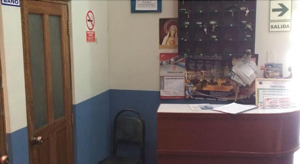 Vista Lobby Hostal Business Inn & Mystic Suite