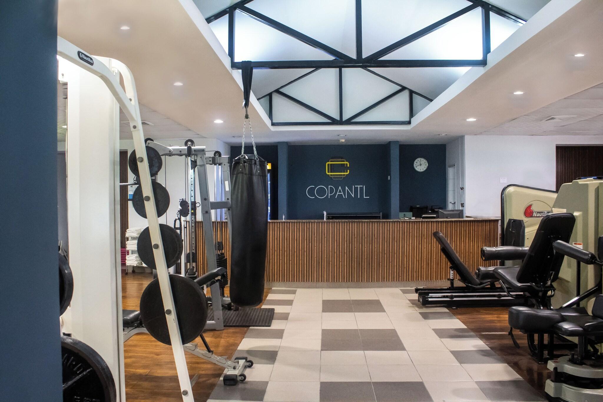Gimnasio Copantl Hotel & Convention Center