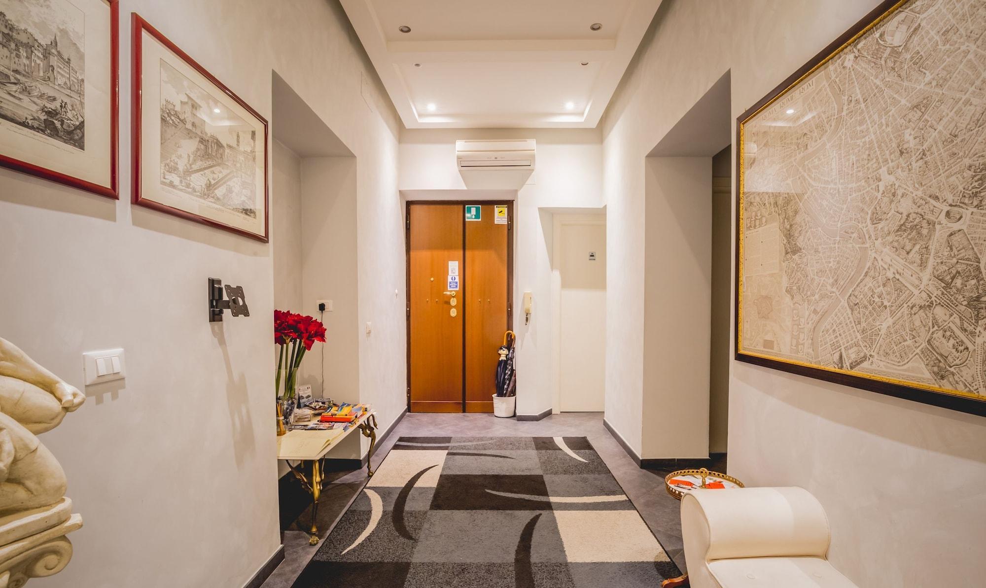 Vista Lobby Domus Alberti