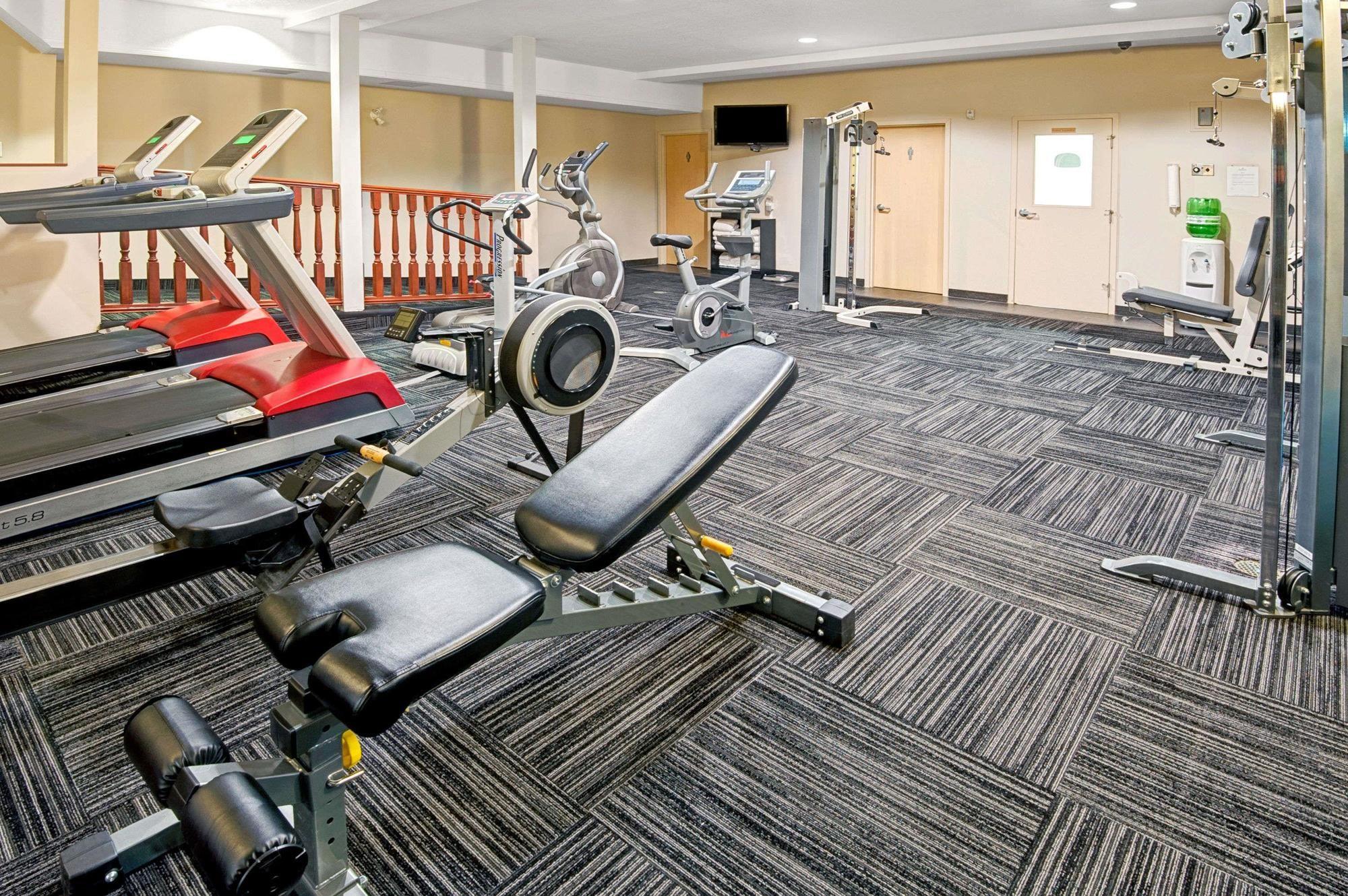 Gimnasio Ramada Edmonton International Airport