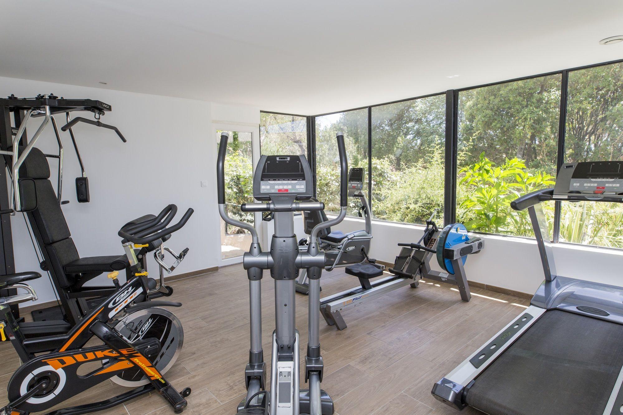 Gimnasio Le Roi Theodore