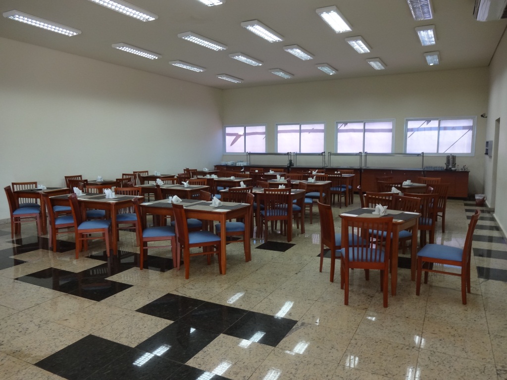 Bar/Salón Habitat Hotel de Pirassununga